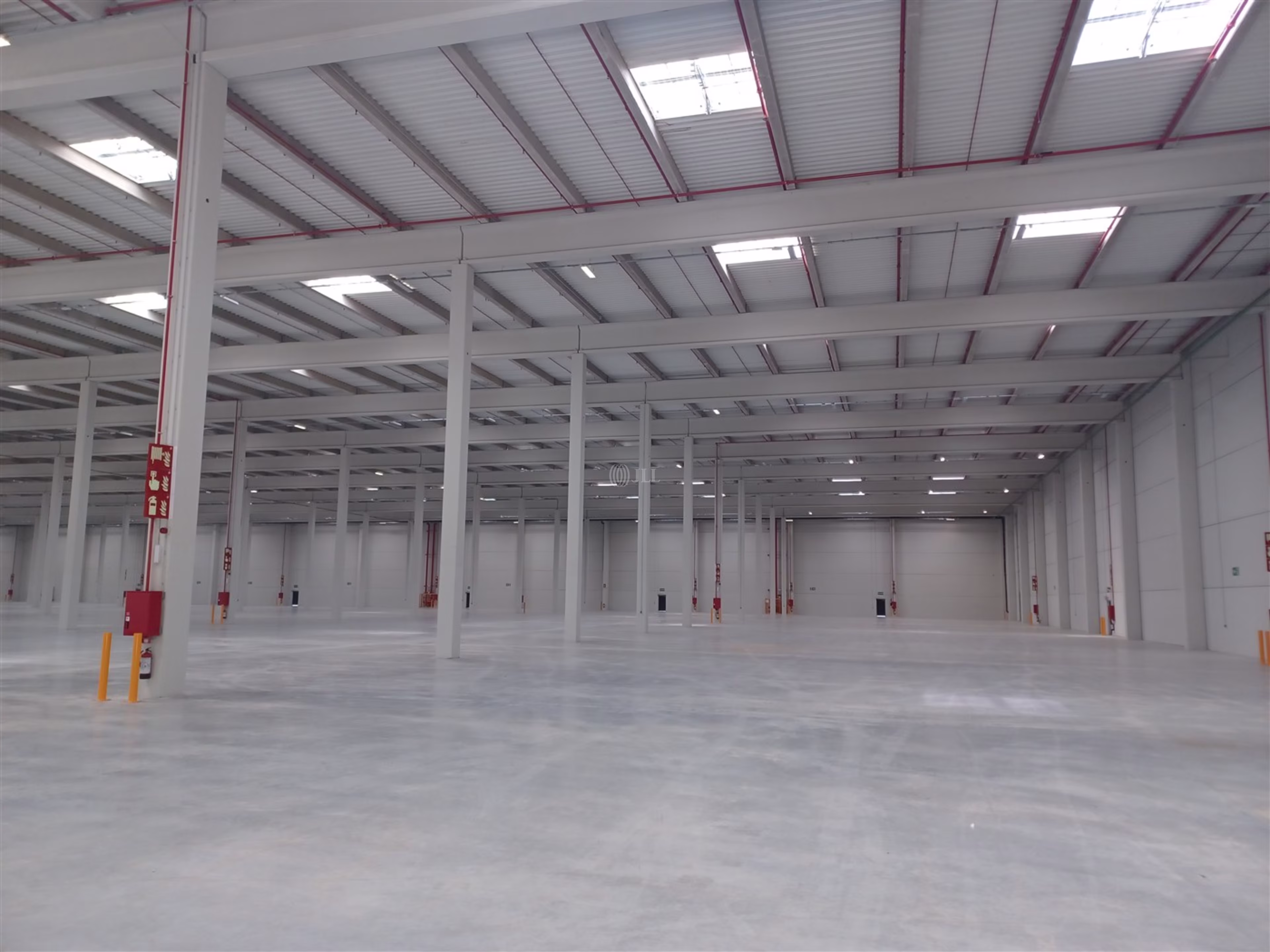 M0802 PLATAFORMAS LOGISTICAS PI GAVILANES ALQUILER