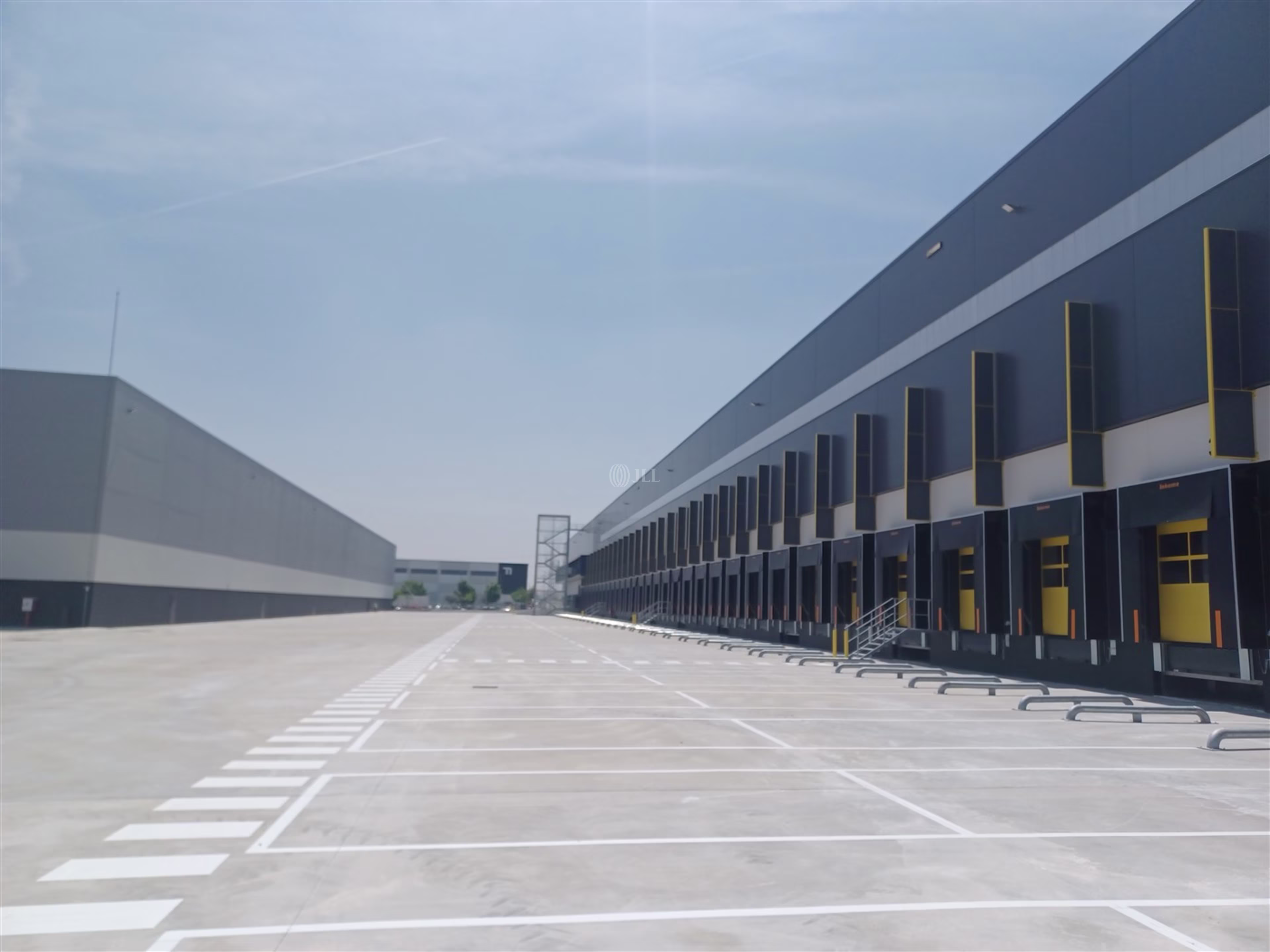 M0802 PLATAFORMAS LOGISTICAS PI GAVILANES ALQUILER