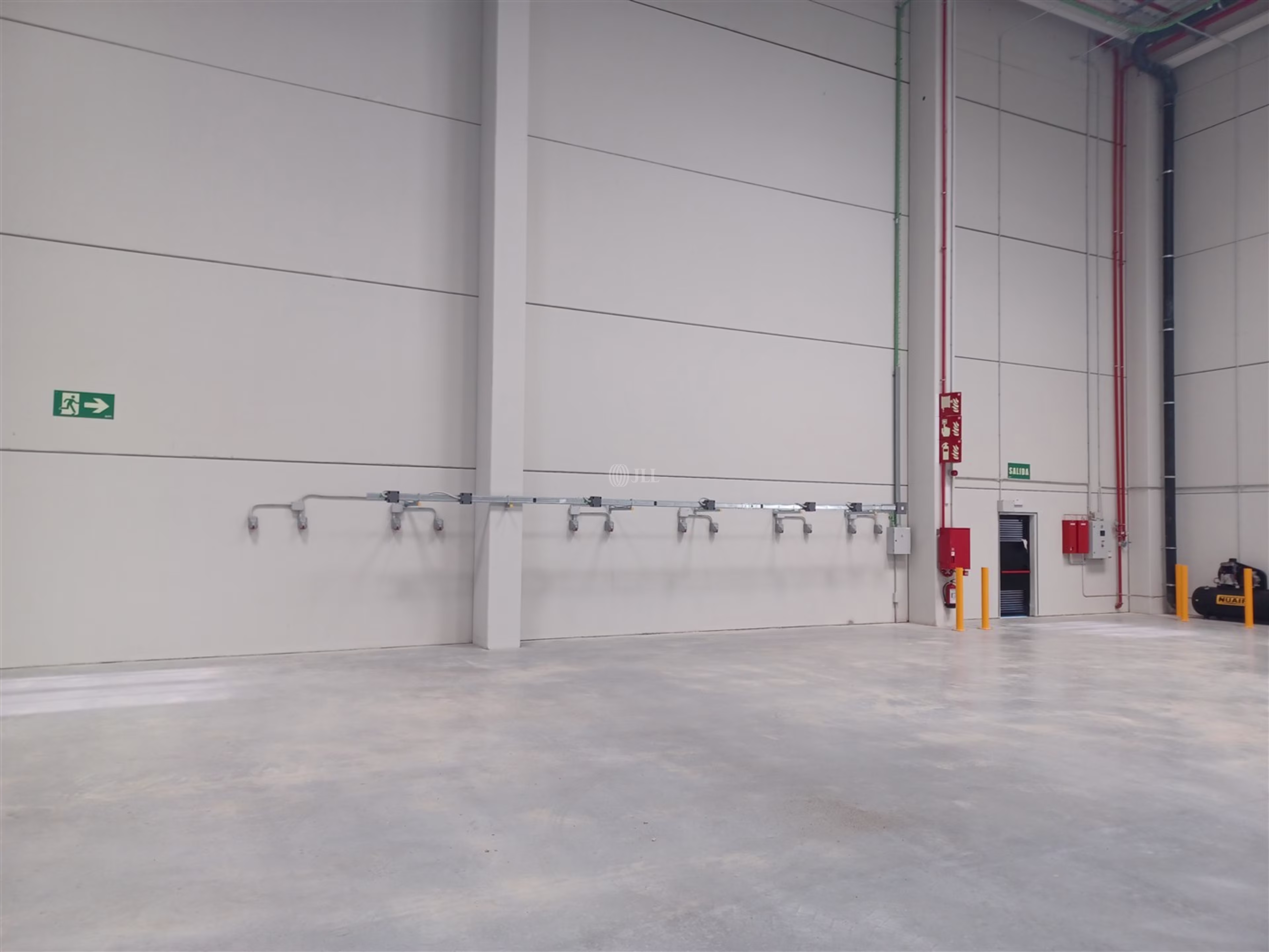M0802 PLATAFORMAS LOGISTICAS PI GAVILANES ALQUILER