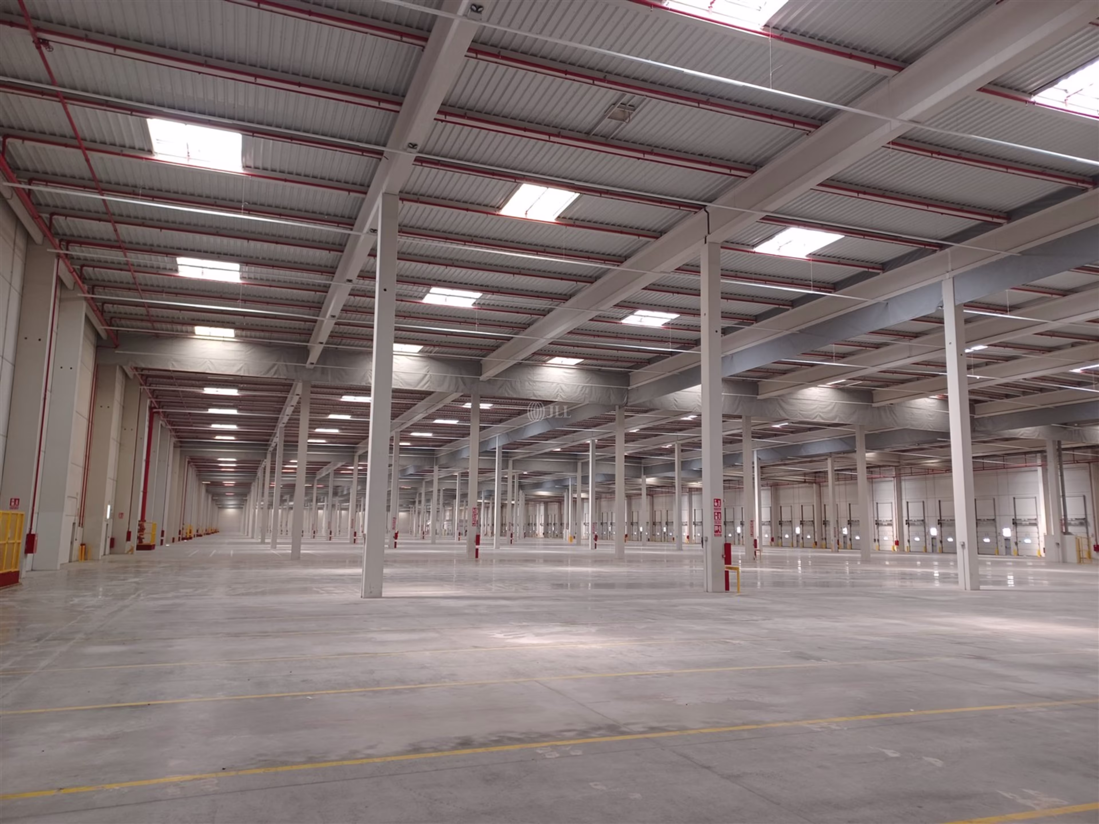 M0855 NAVE LOGISTICA CABANILLAS EN ALQUILER