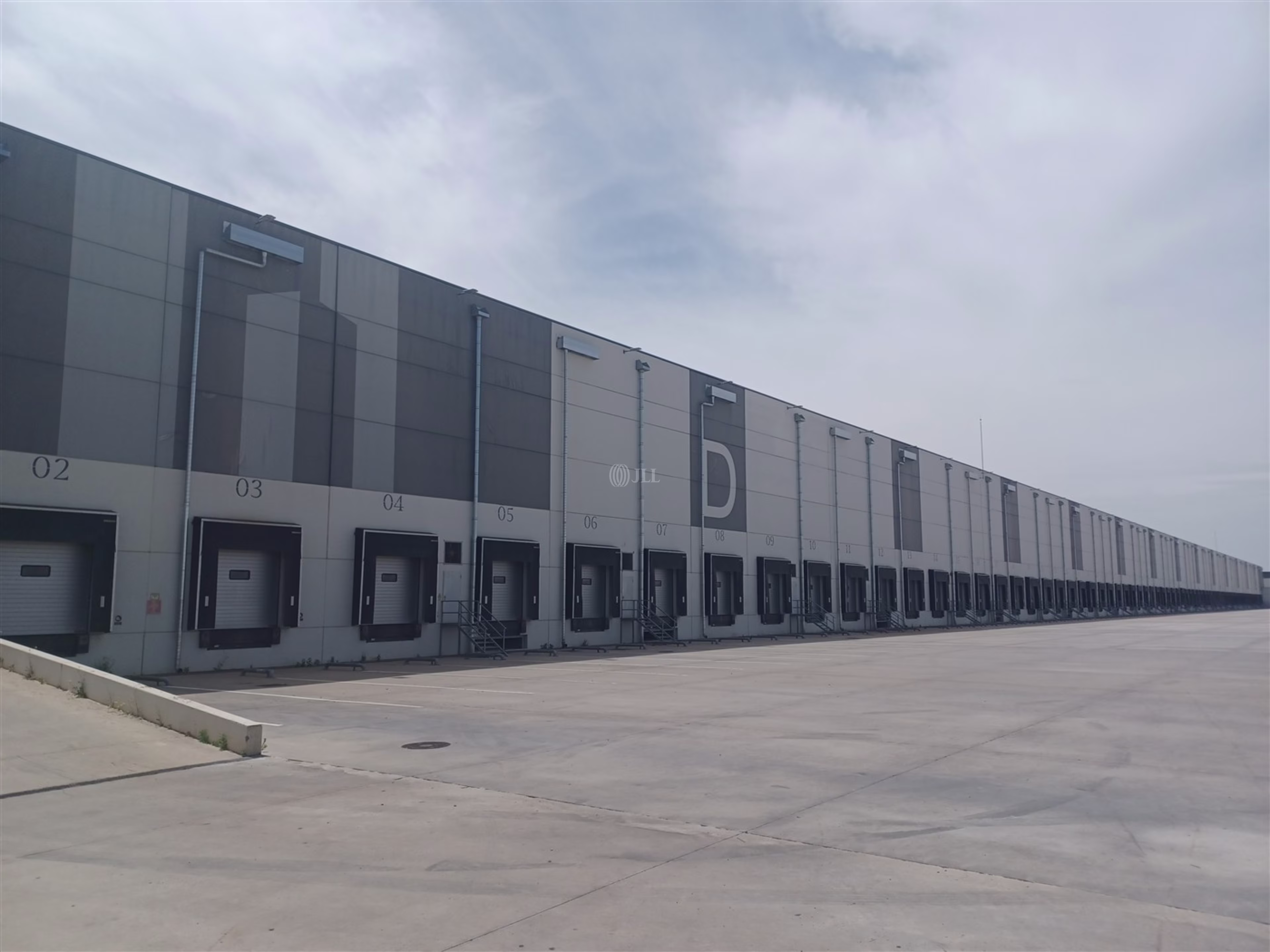 M0855 NAVE LOGISTICA CABANILLAS EN ALQUILER