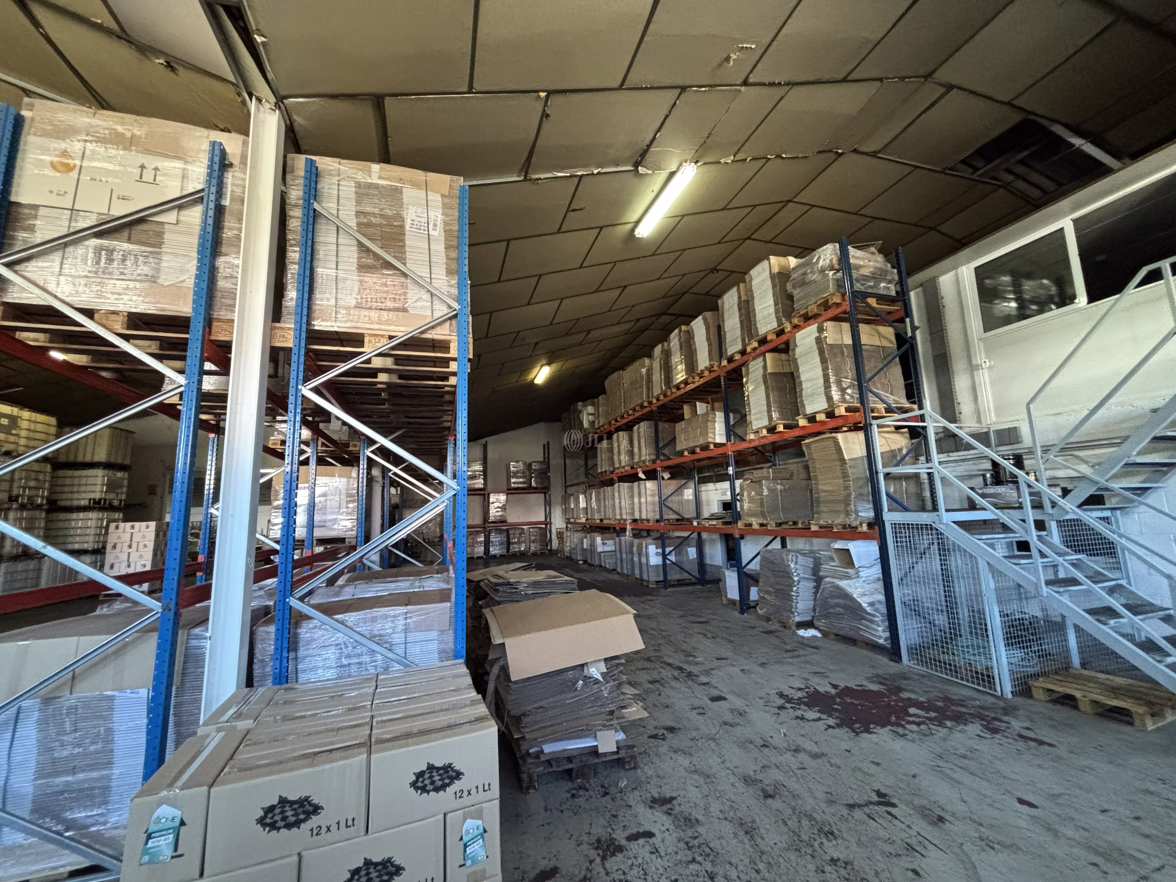 B1669 NAVE INDUSTRIAL ST ESTEVE SESROVIERES VENTA