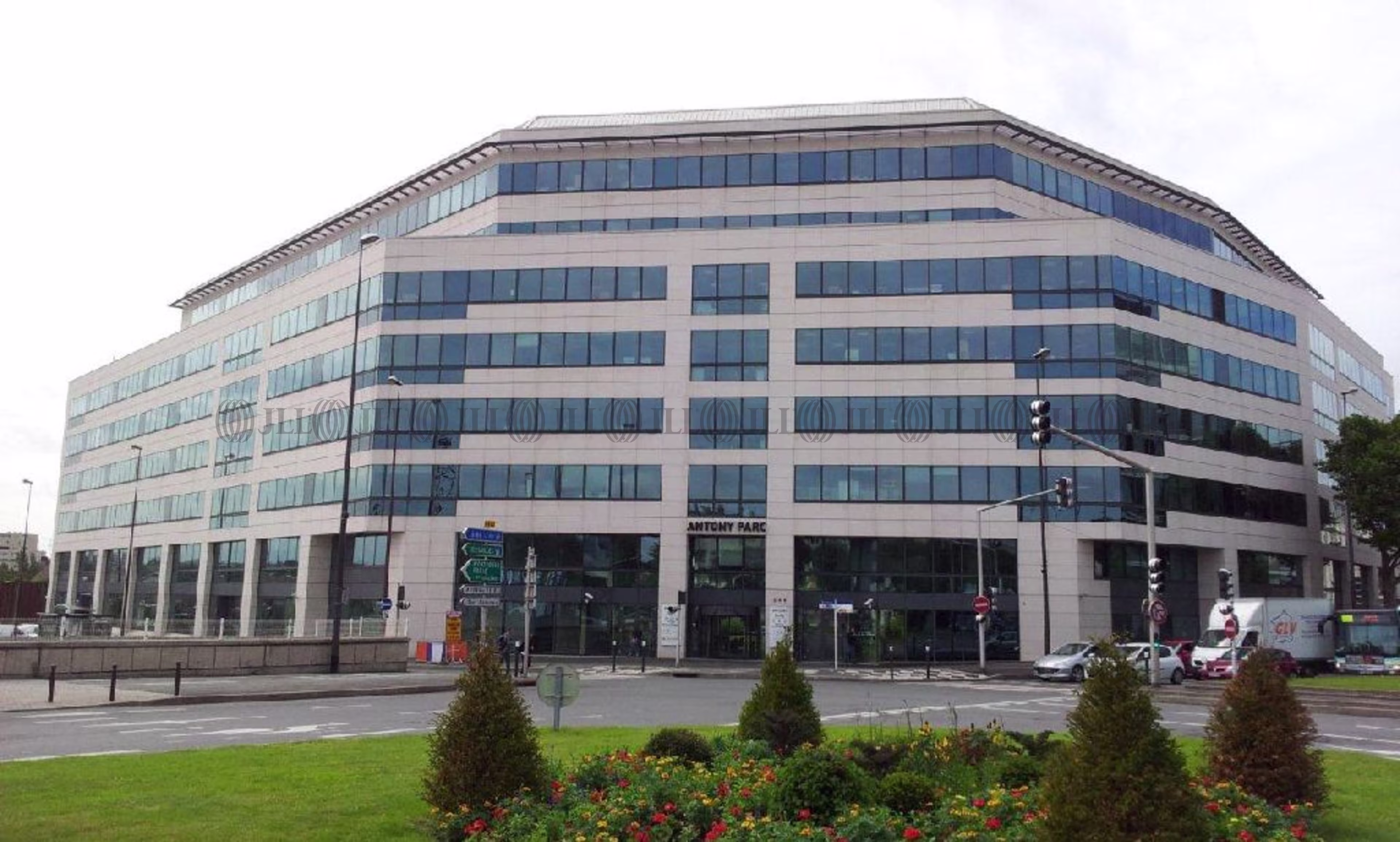 2-6 PLACE DU GENERAL DE GAULLE