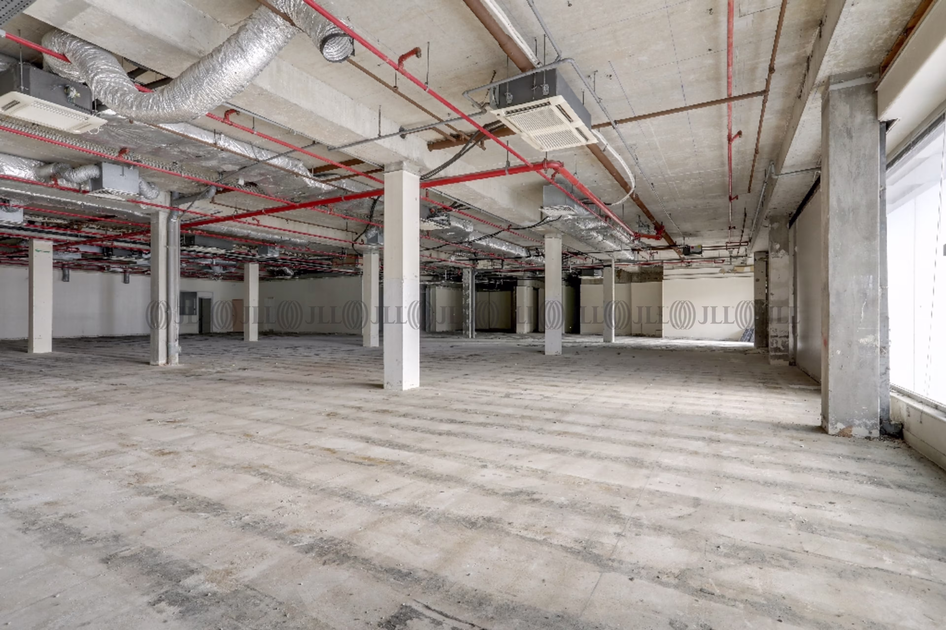 72 AVENUE ROBERT SCHUMAN
