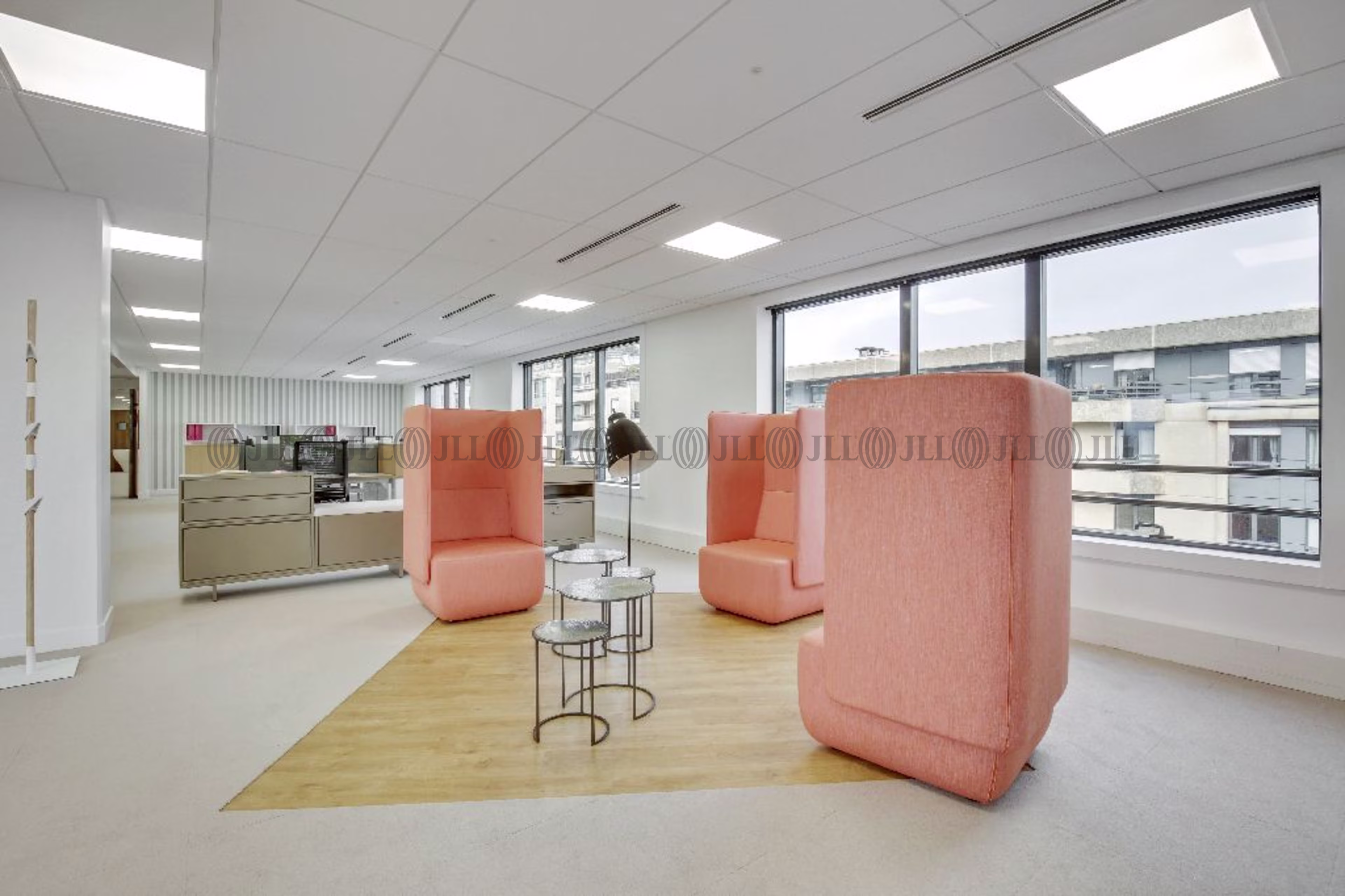 1-15 AVENUE EDOUARD BELIN