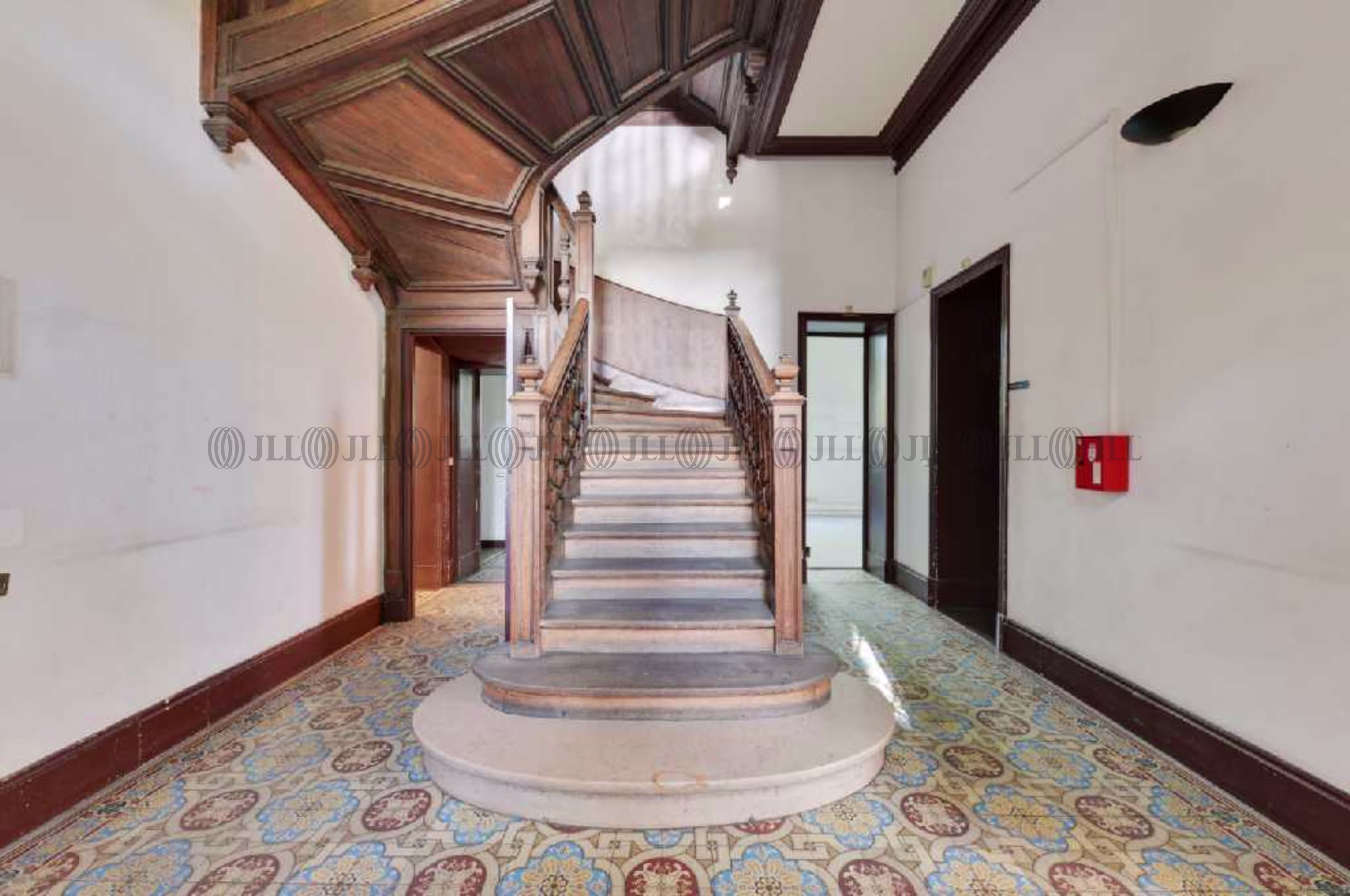 45 AVENUE VICTOR HUGO