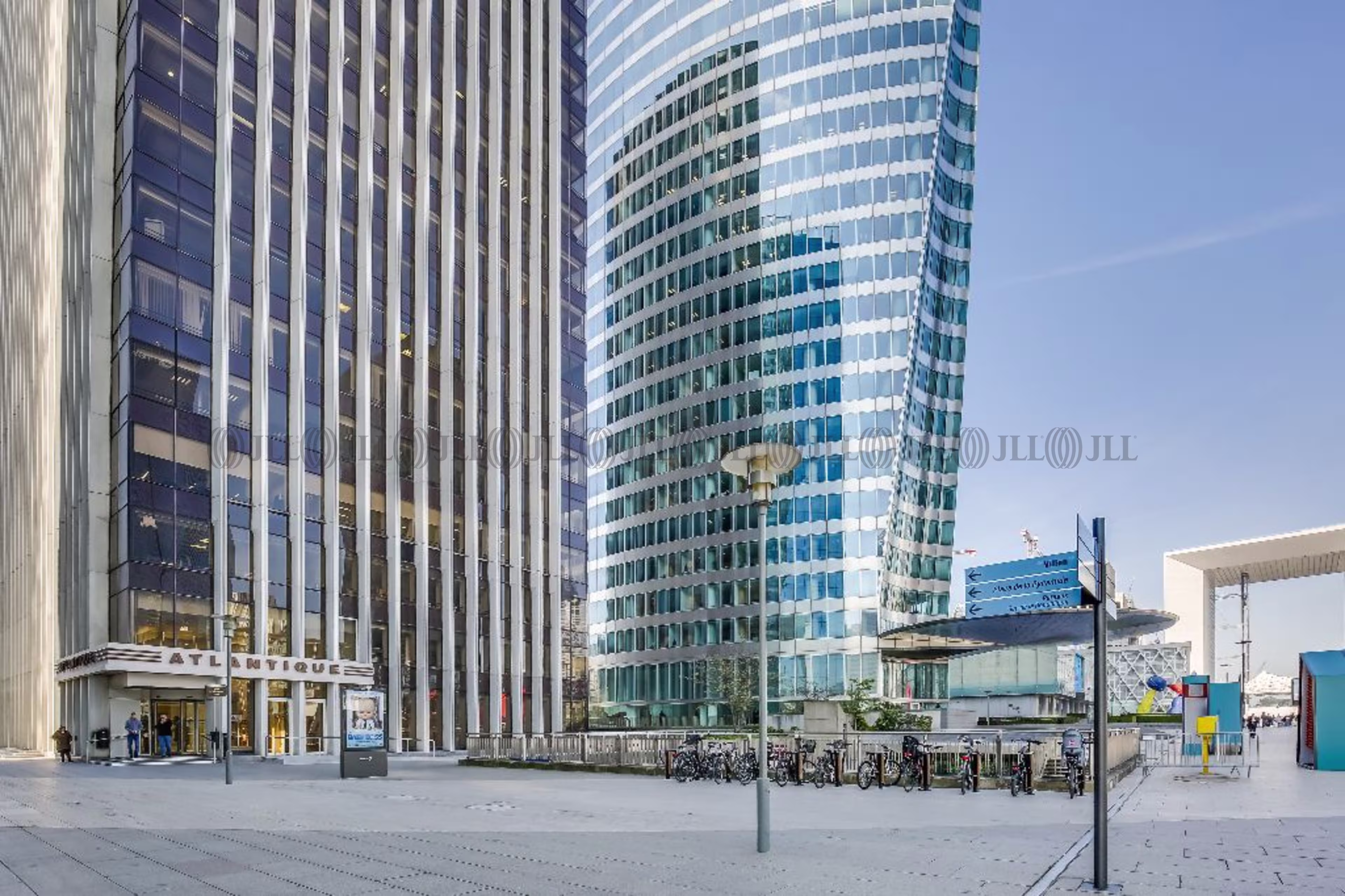1-9 PLACE DE LA PYRAMIDE