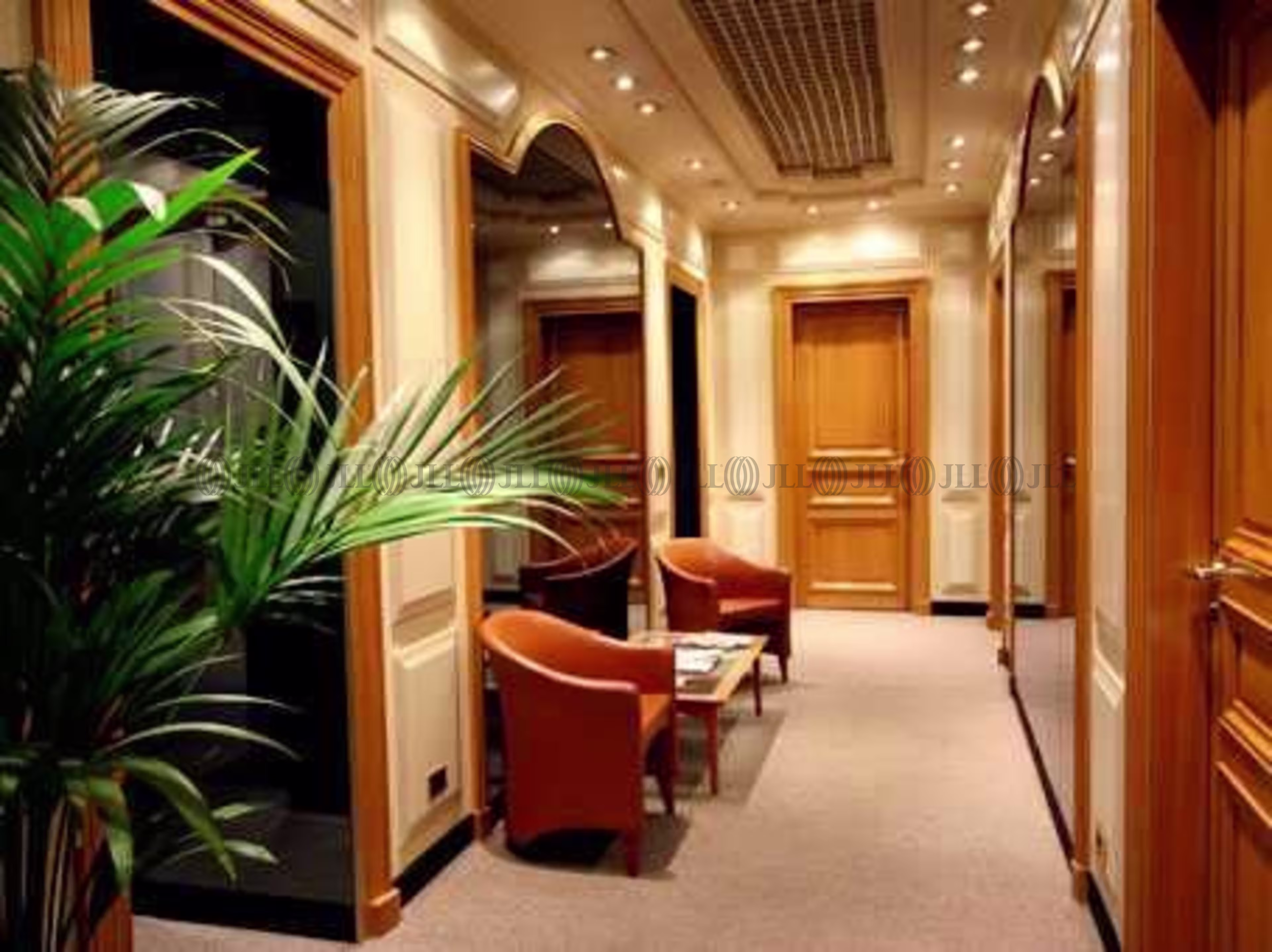 10-12 PLACE VENDOME