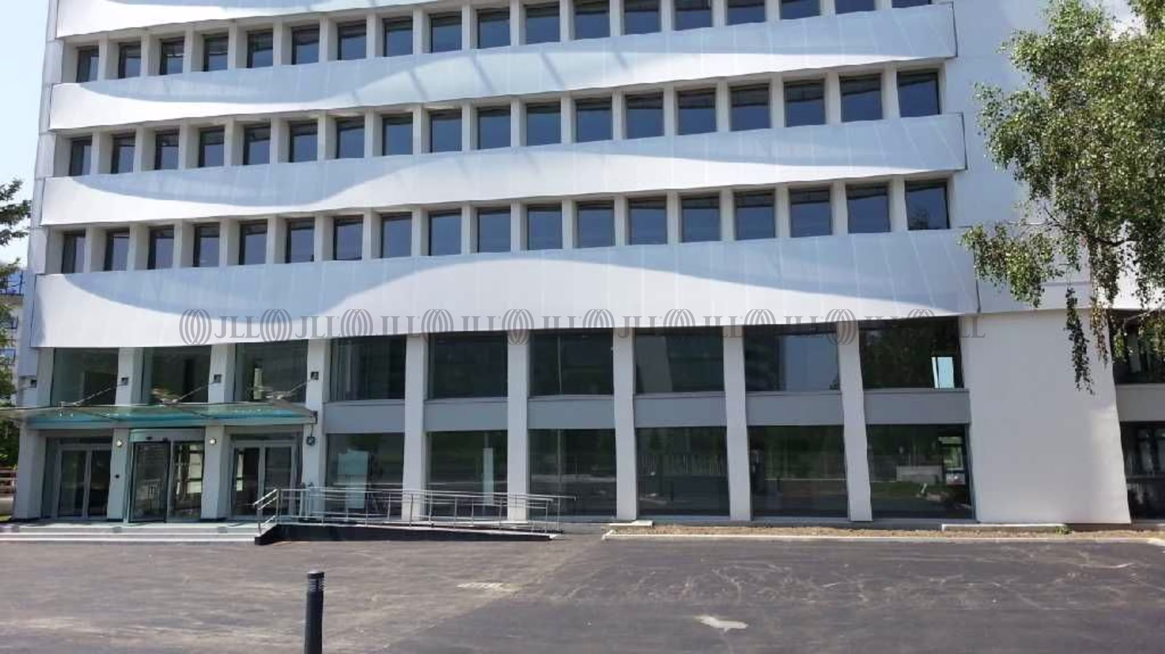 11 AVENUE MORANE SAULNIER