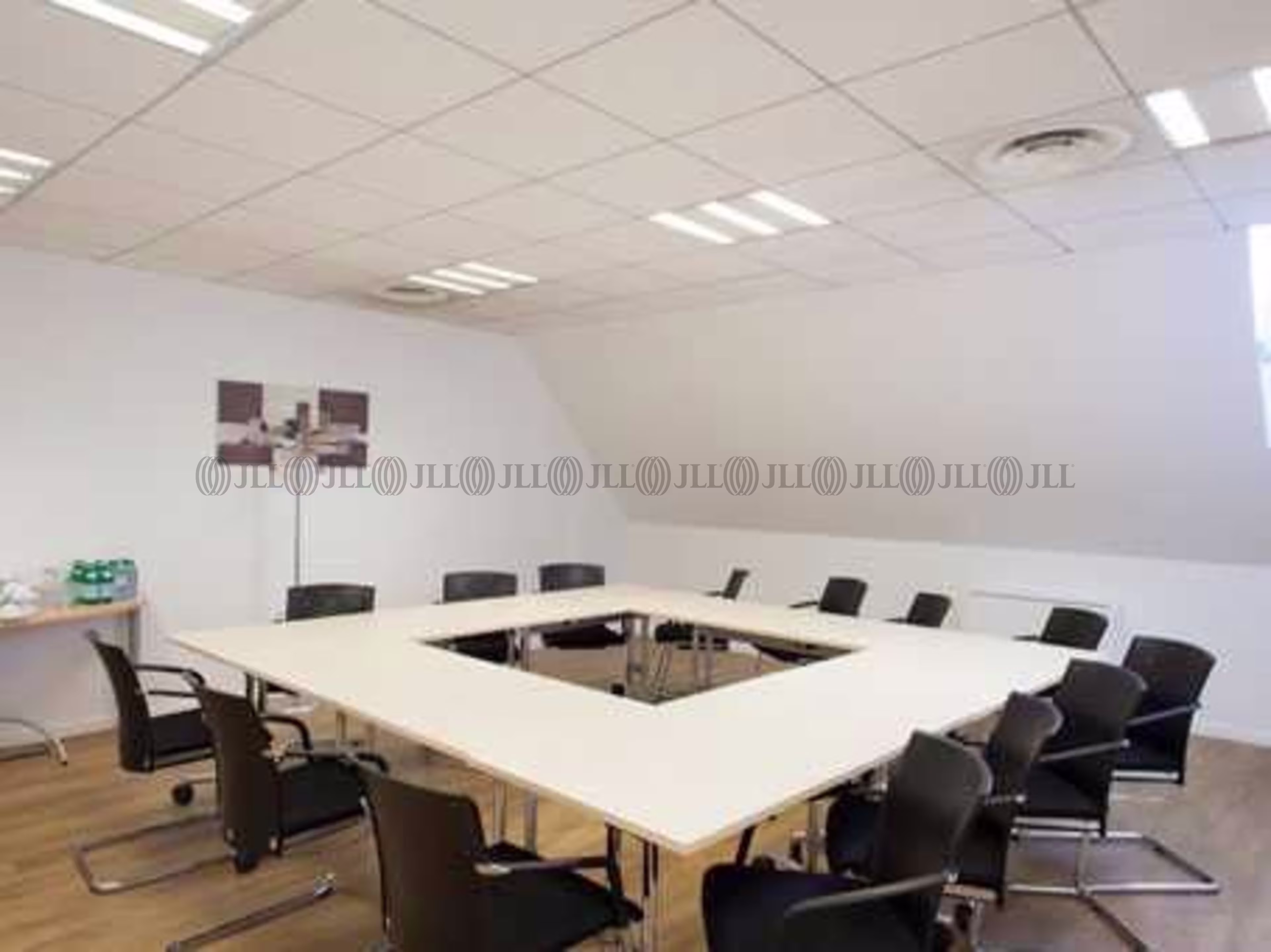 12-14 ROND POINT DES CHAMPS ELYSEES