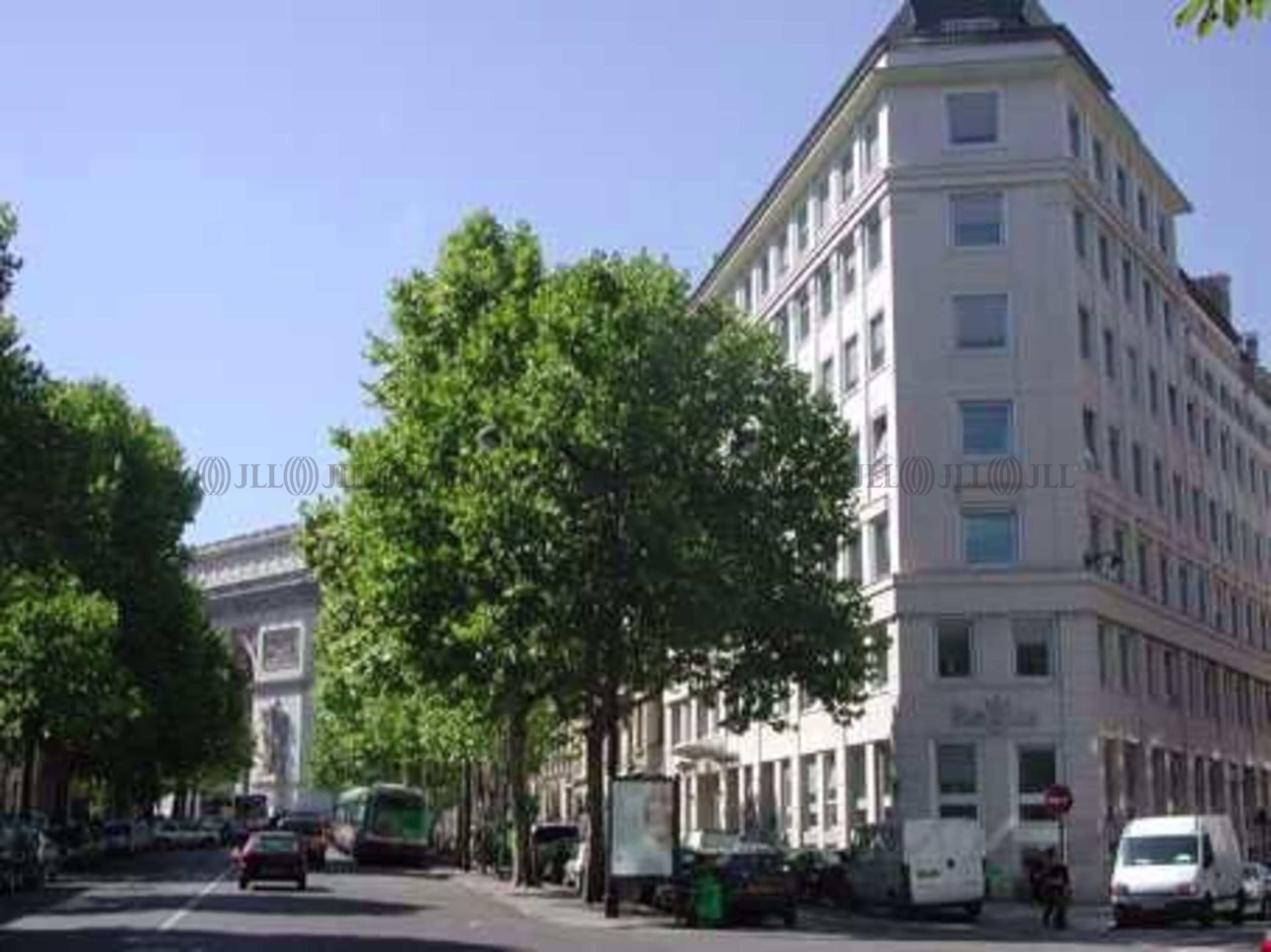 54-56 AVENUE HOCHE