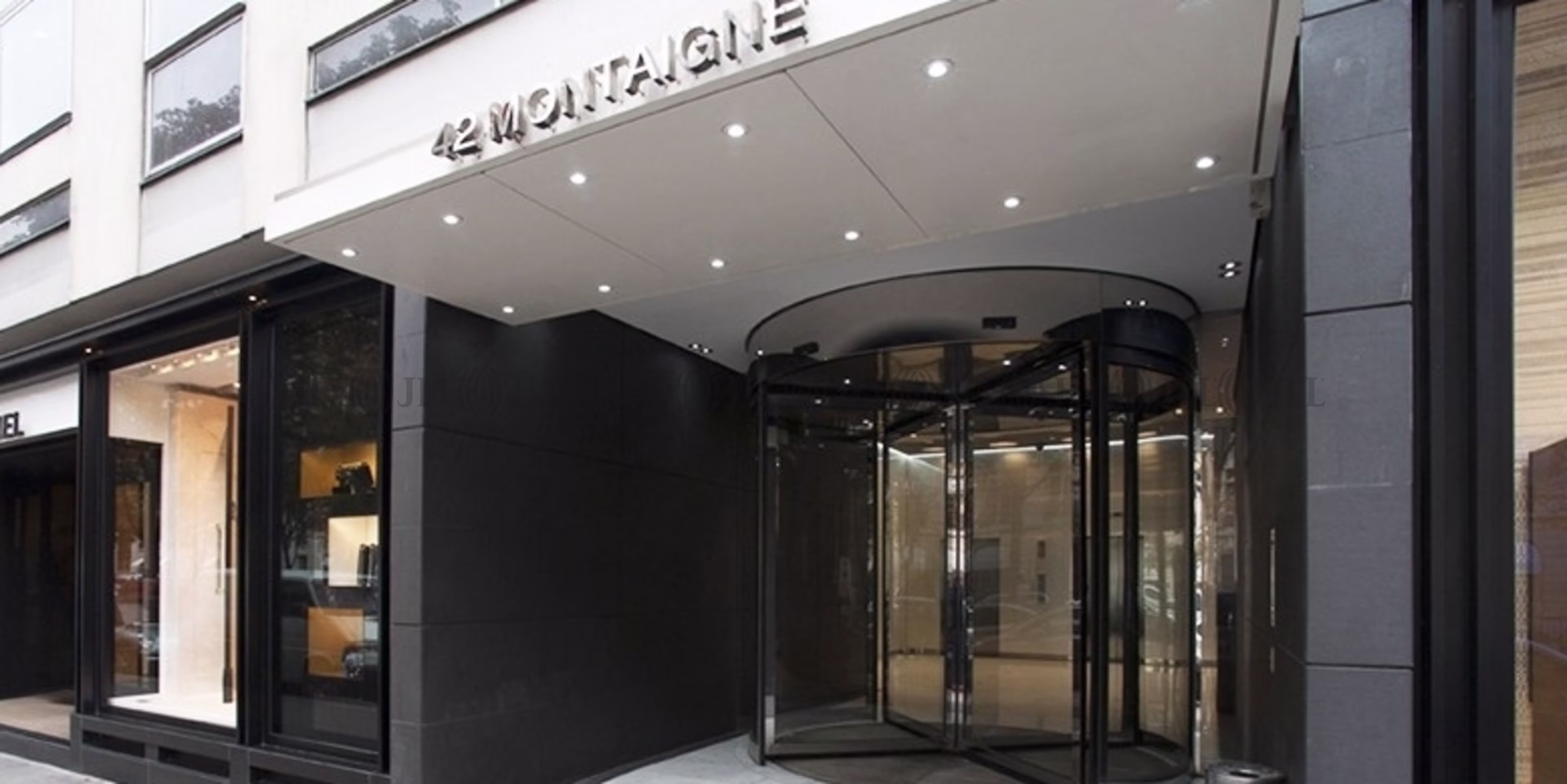 42 AVENUE MONTAIGNE