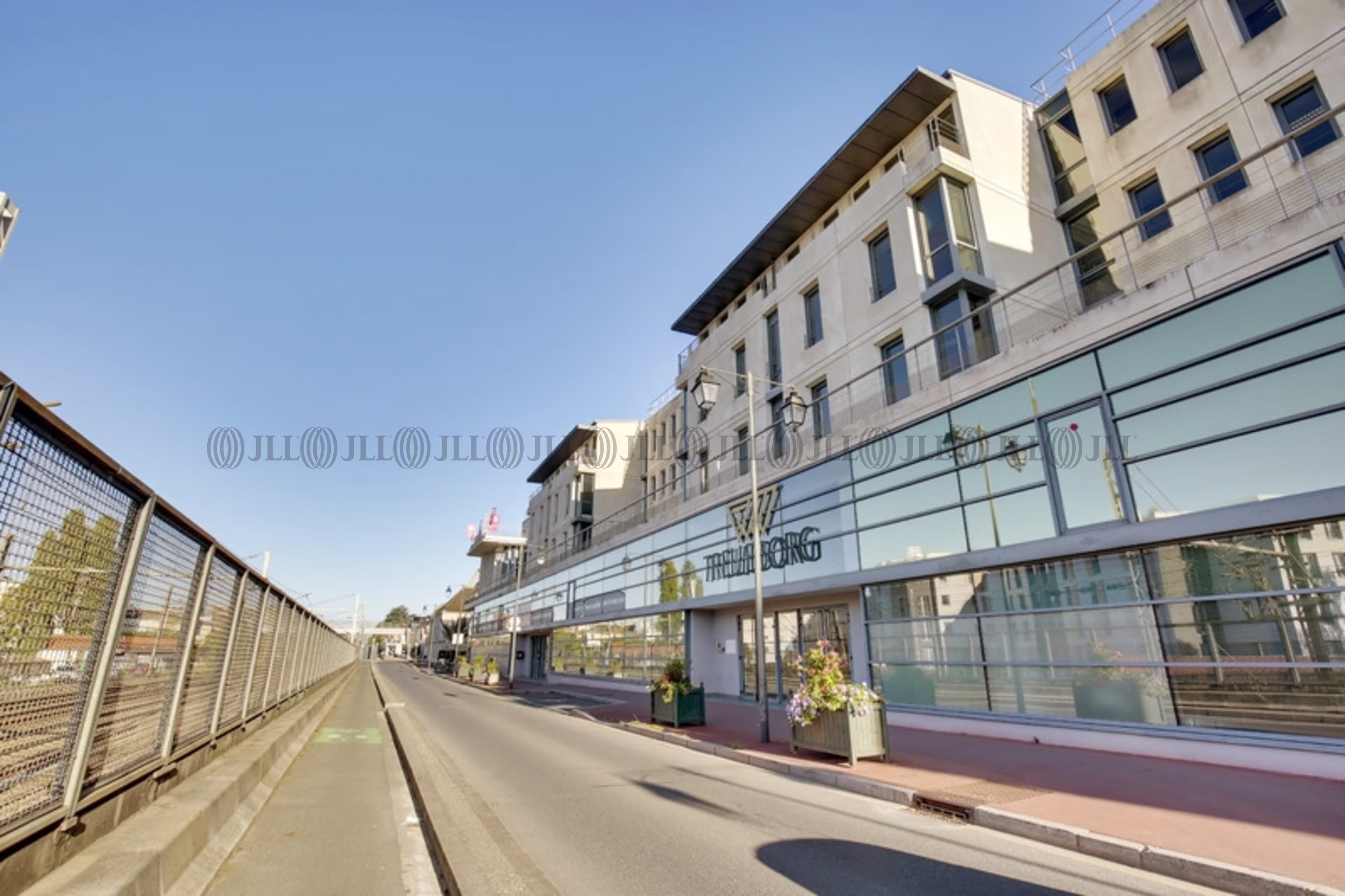 34-44 RUE JEAN MERMOZ
