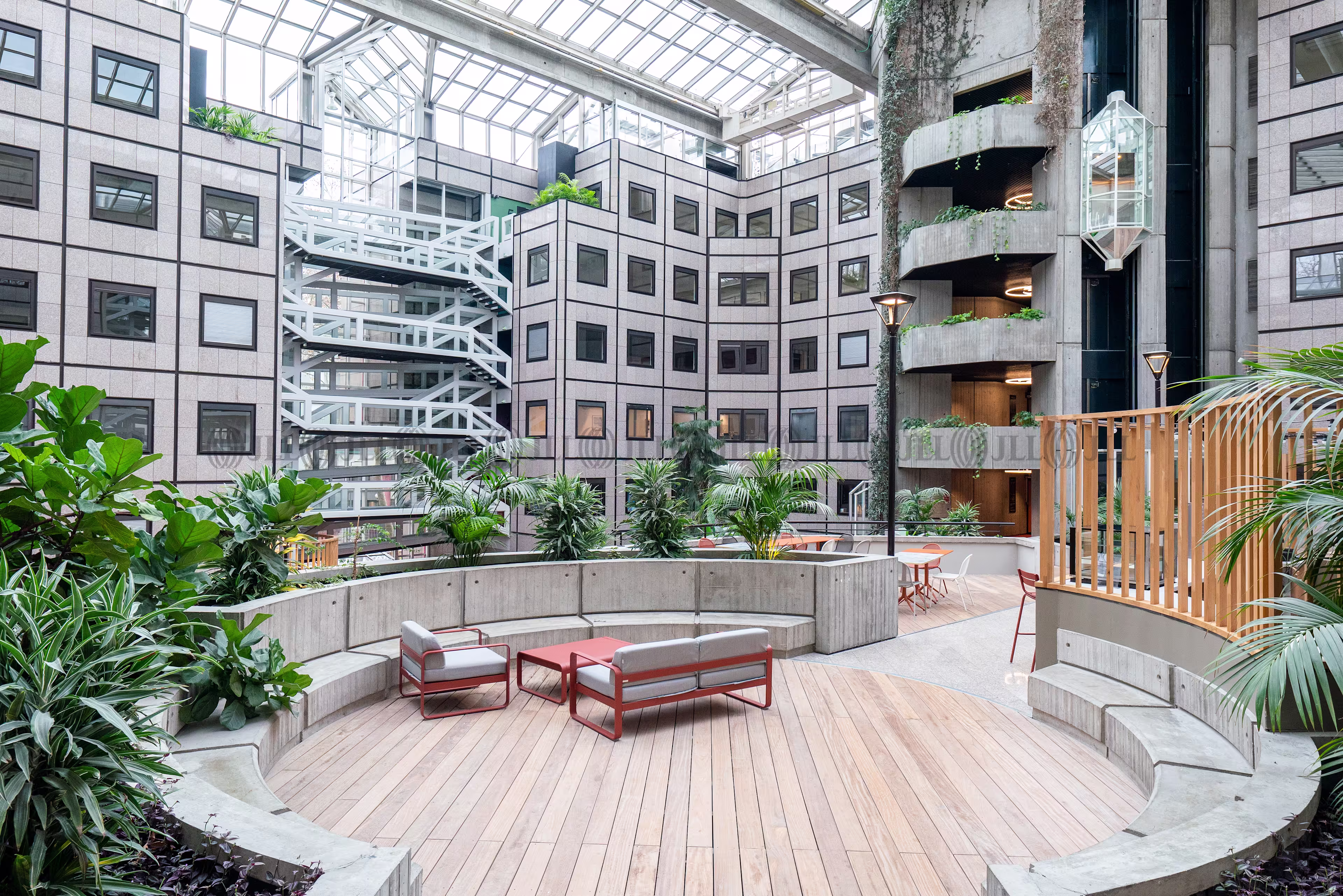 12-14 AVENUE ANTOINE DUTRIEVOZ