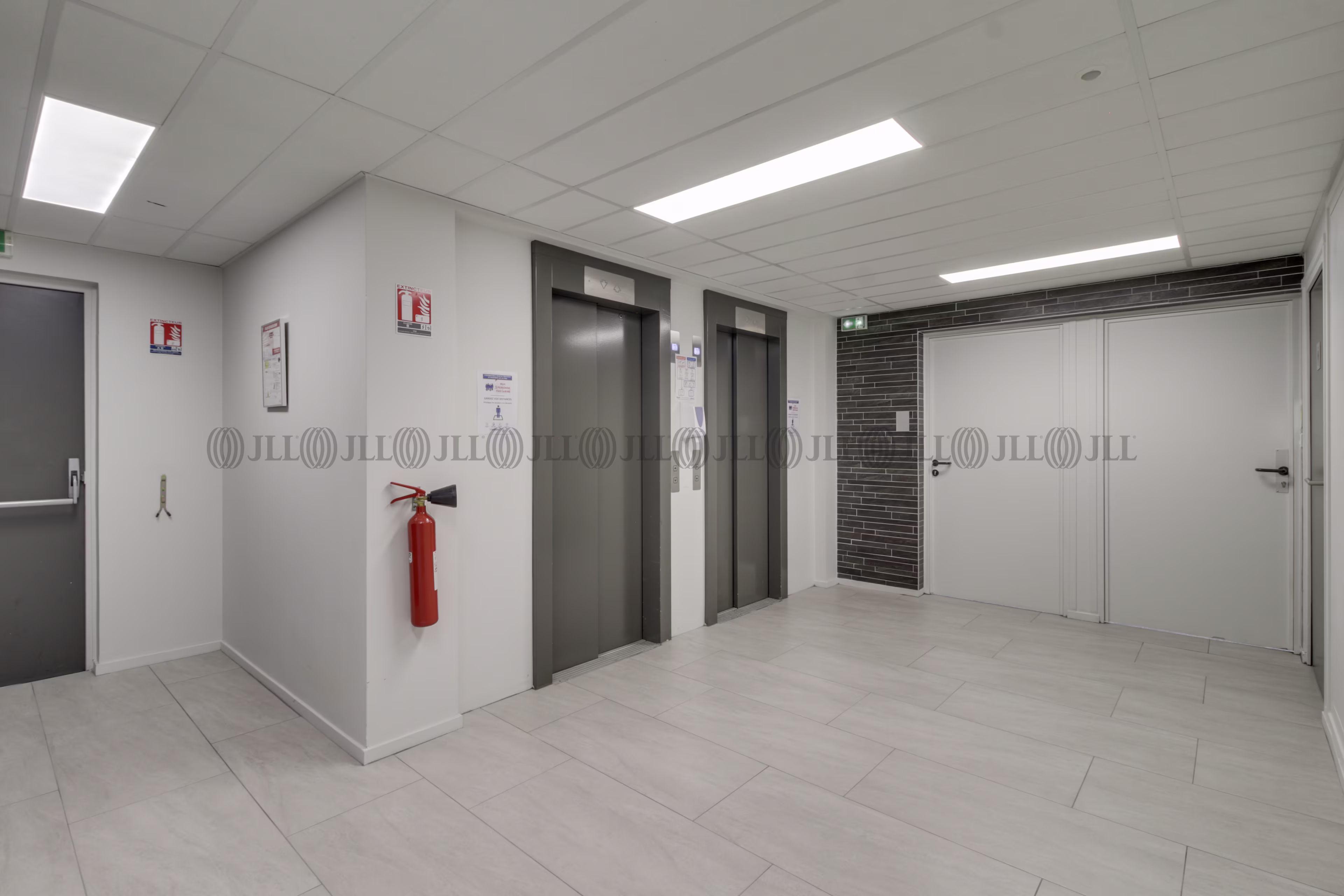 26 RUE LOUIS BLANC