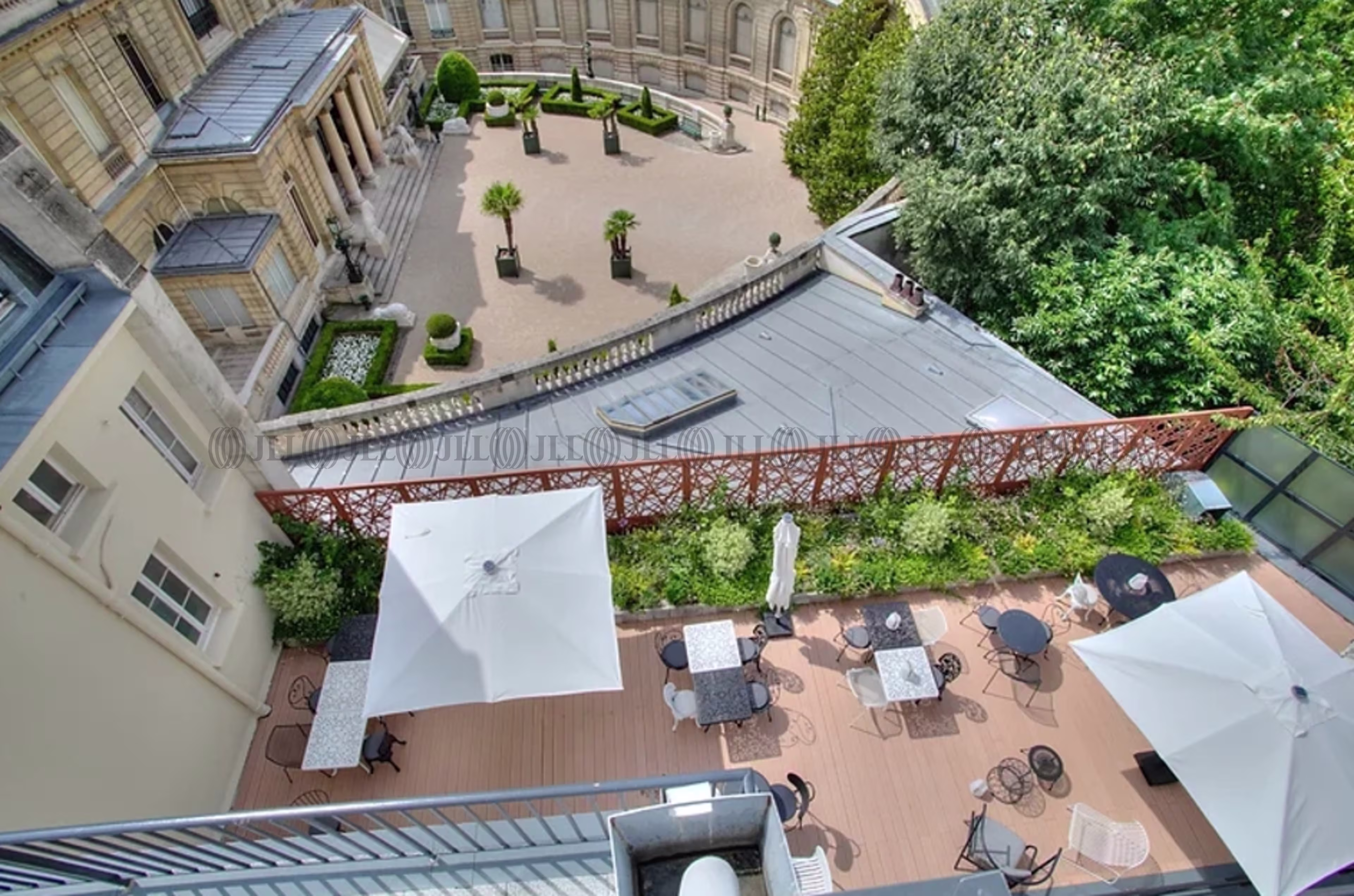 156 BOULEVARD HAUSSMANN