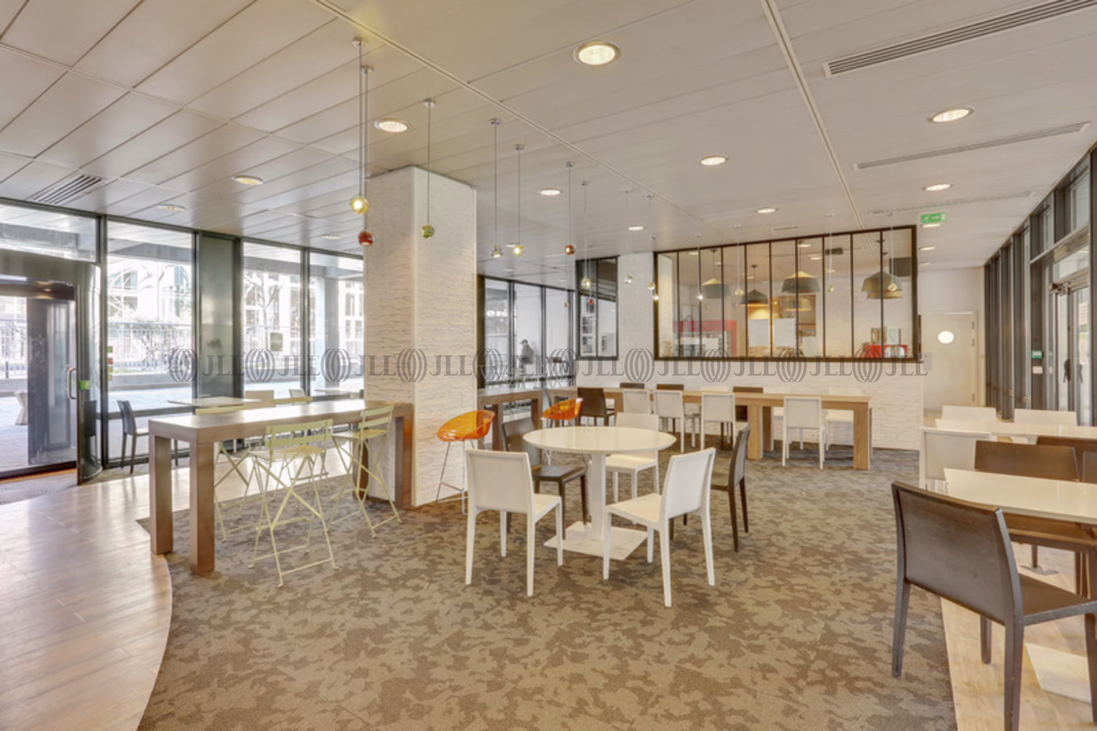 3-15  RUE HENRI ROL TANGUY