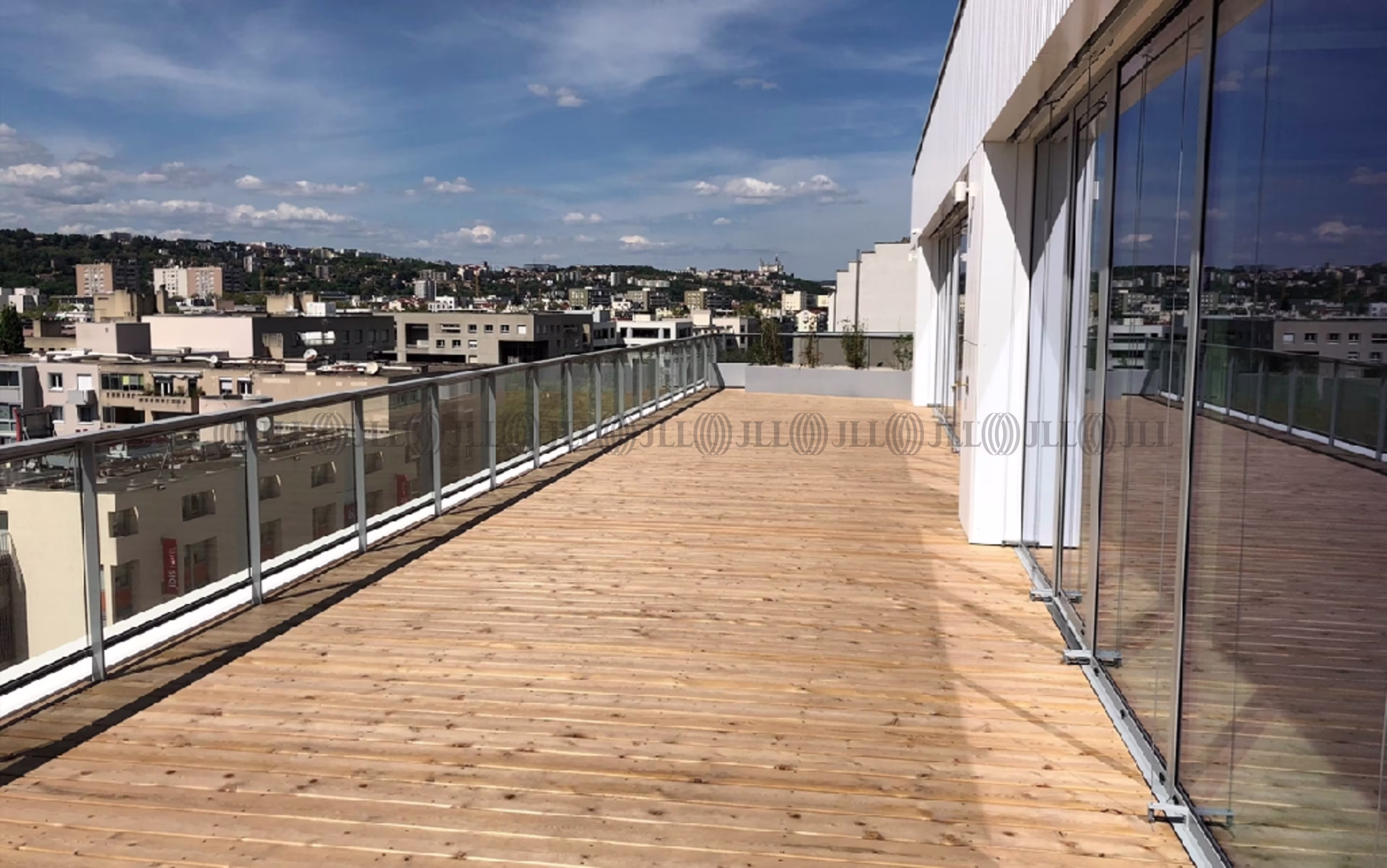 259-261 RUE MARCEL MERIEUX