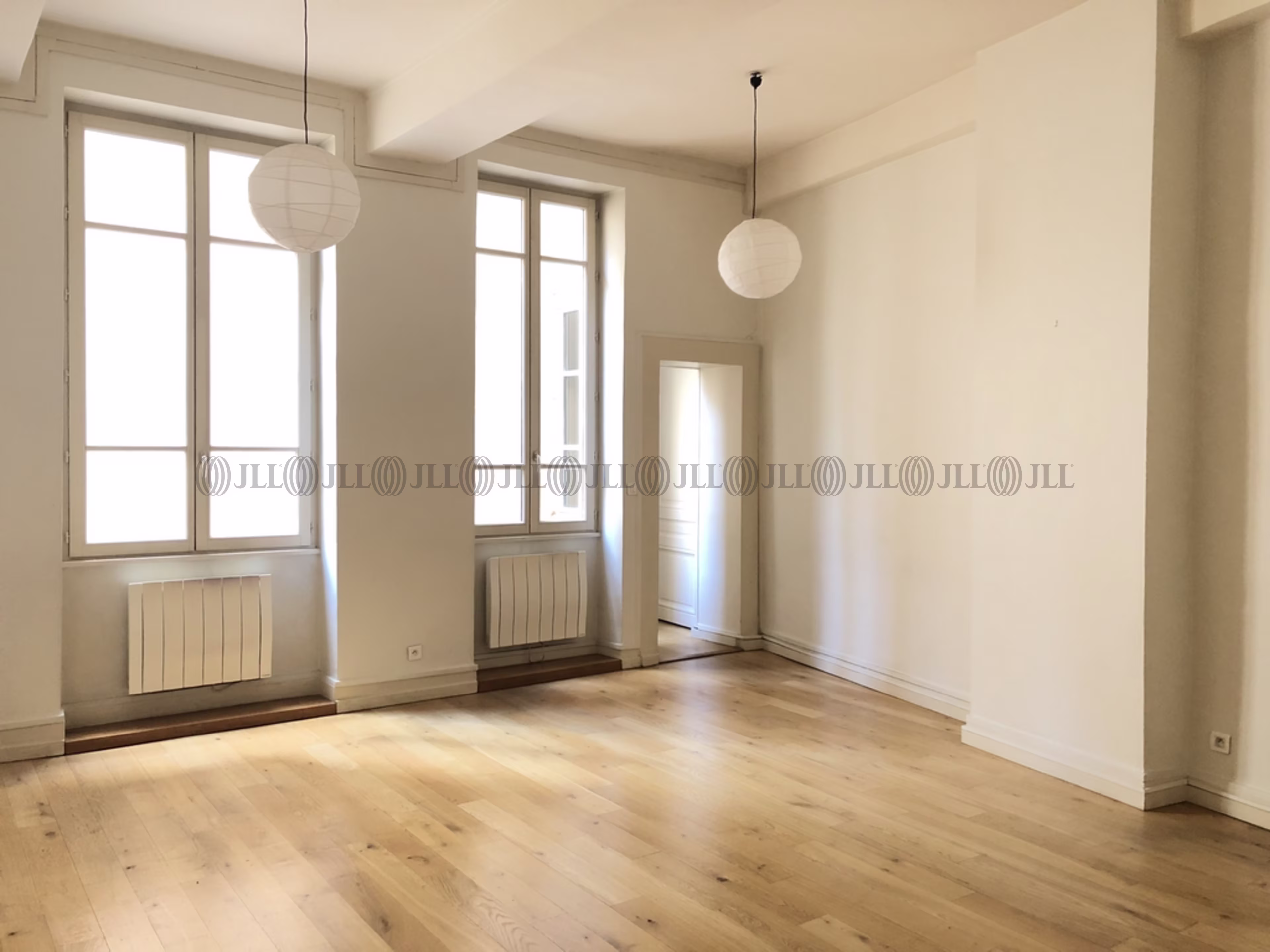 71 RUE DE LA REPUBLIQUE
