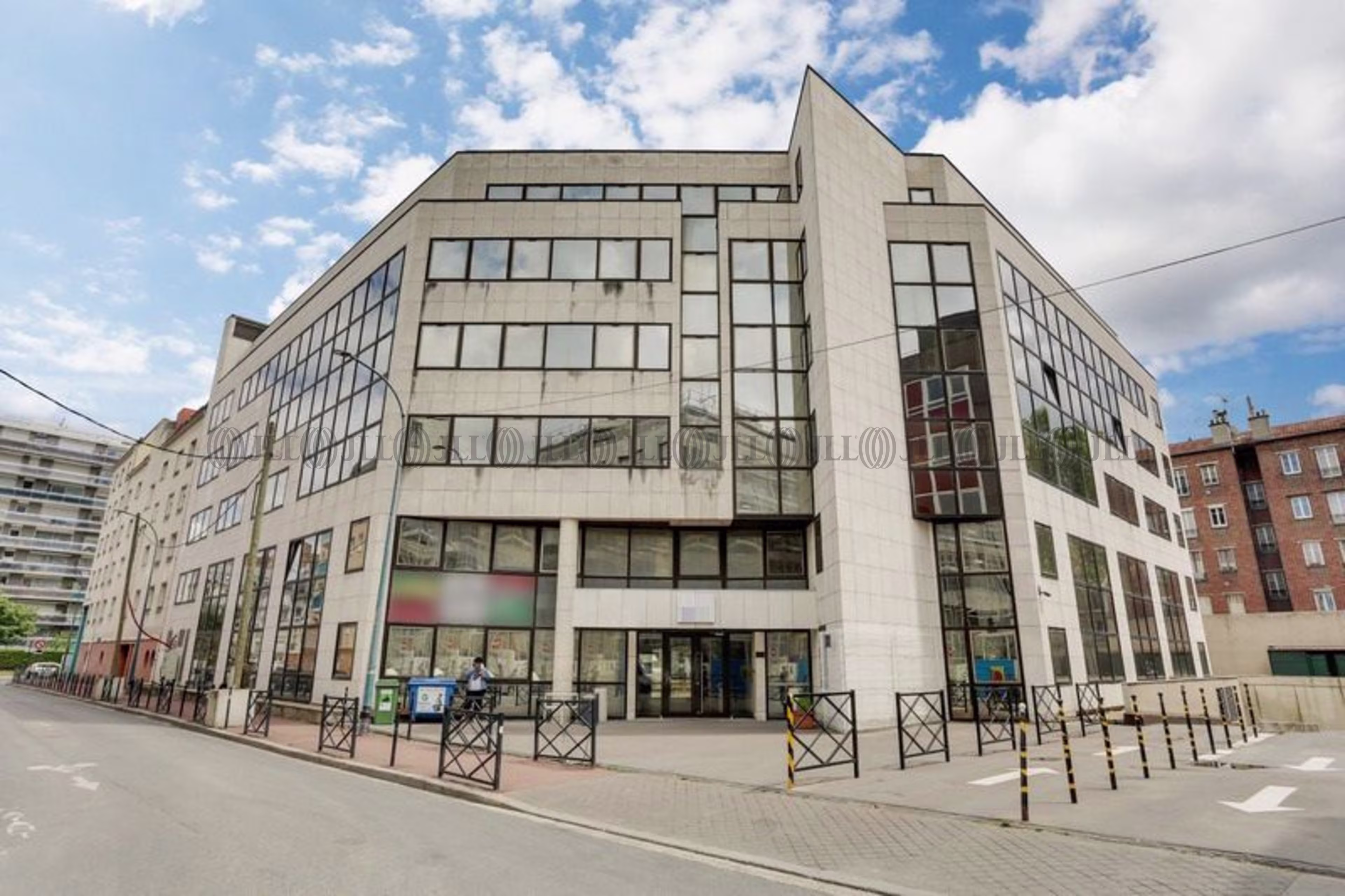 7 RUE CHARLES PARADINAS