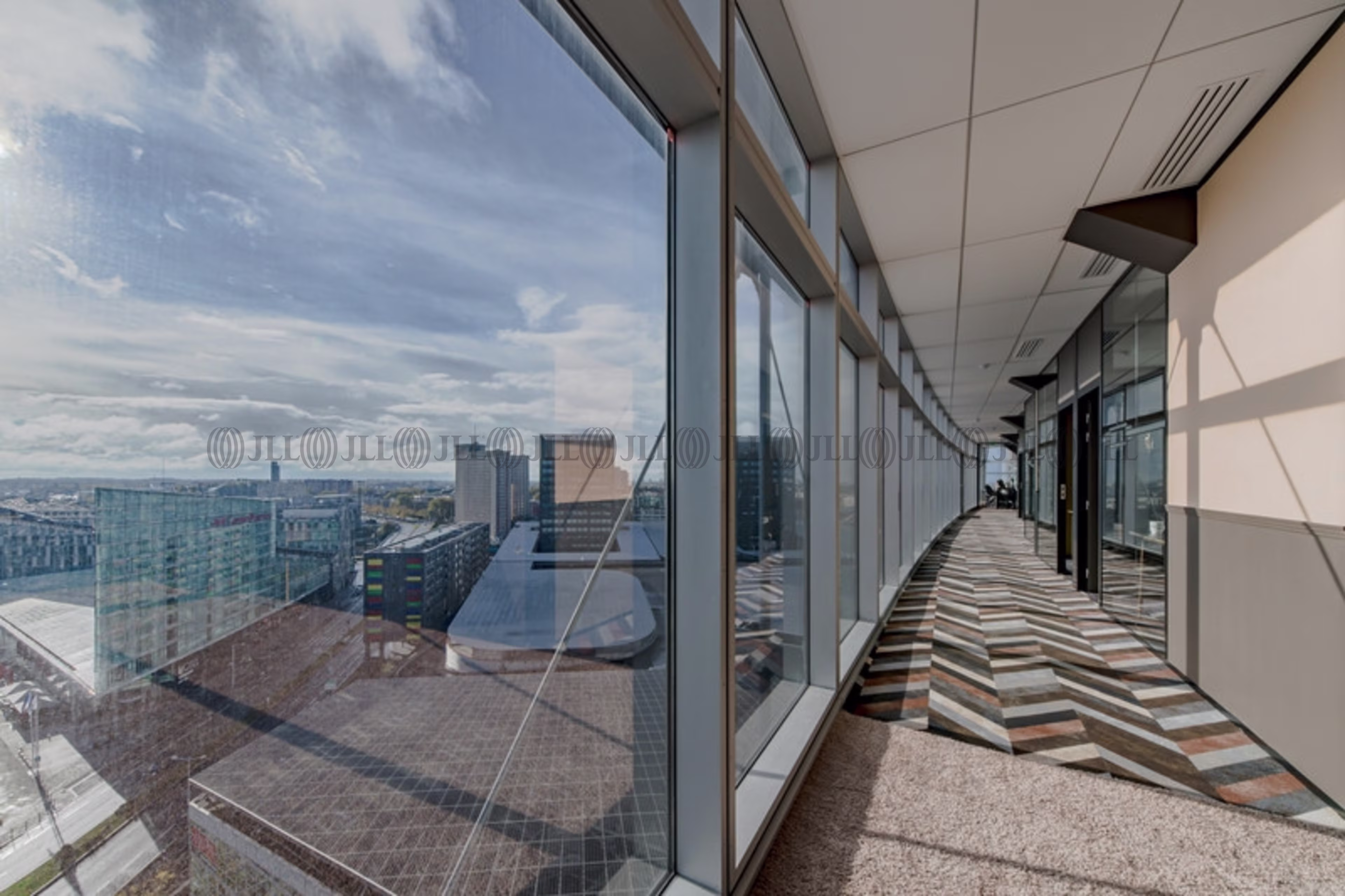 11 PARVIS DE ROTTERDAM