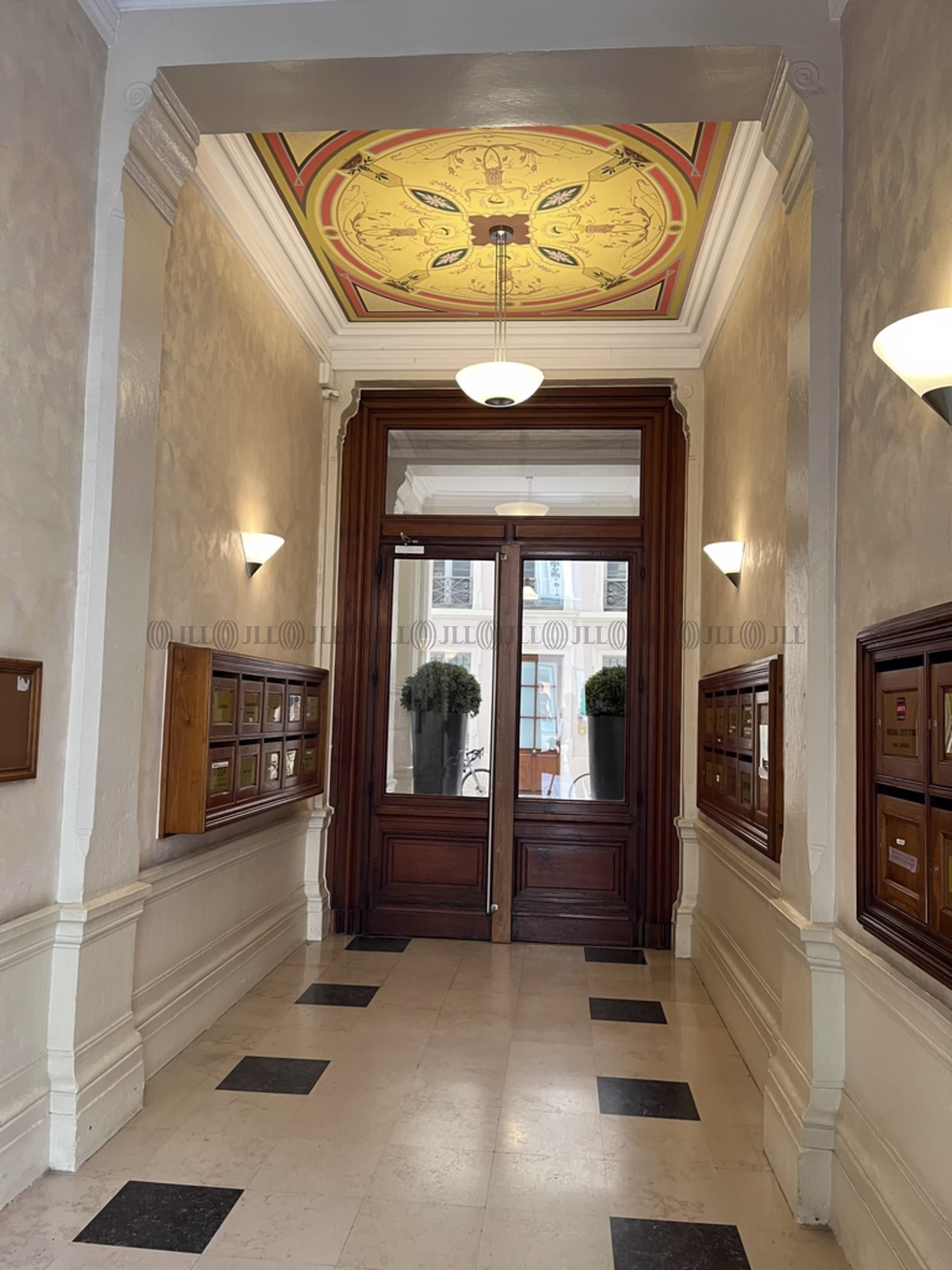 49 RUE DE LA REPUBLIQUE