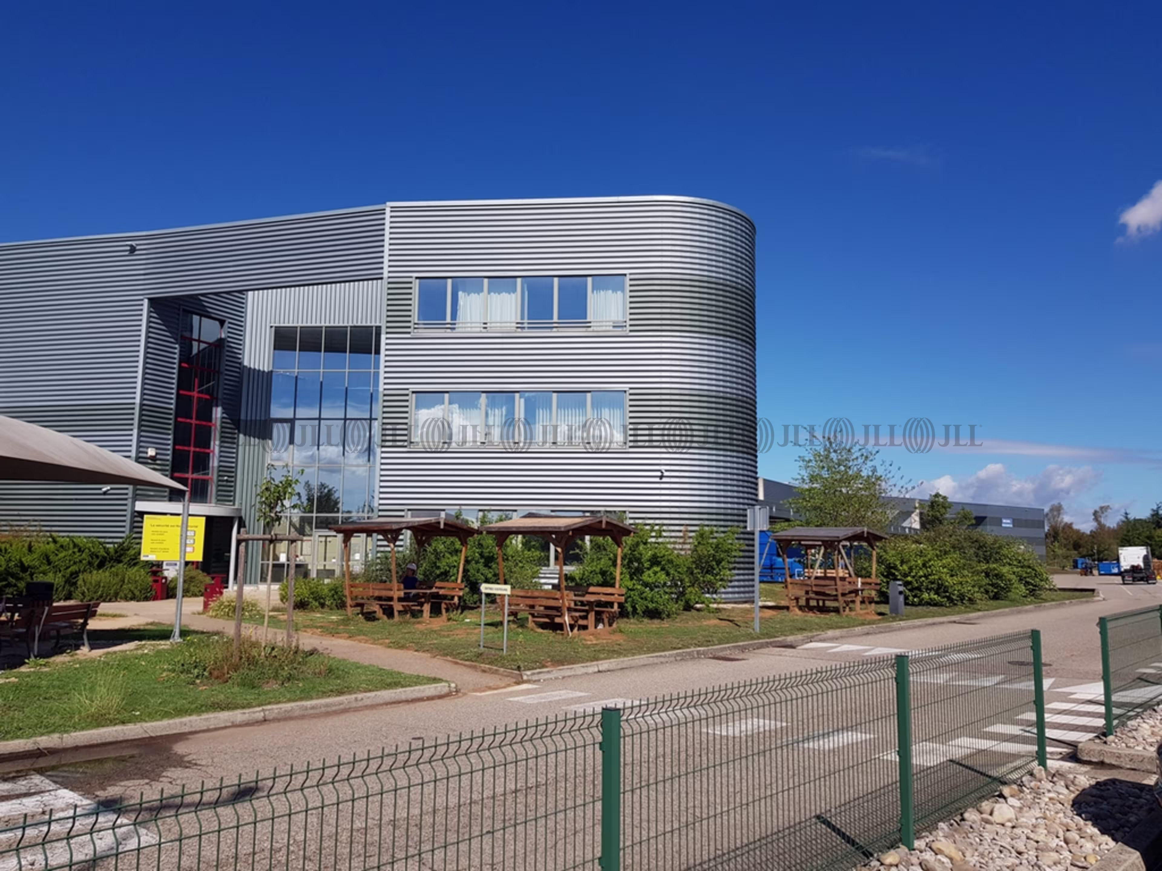 575 AVENUE DES BERGERIES
