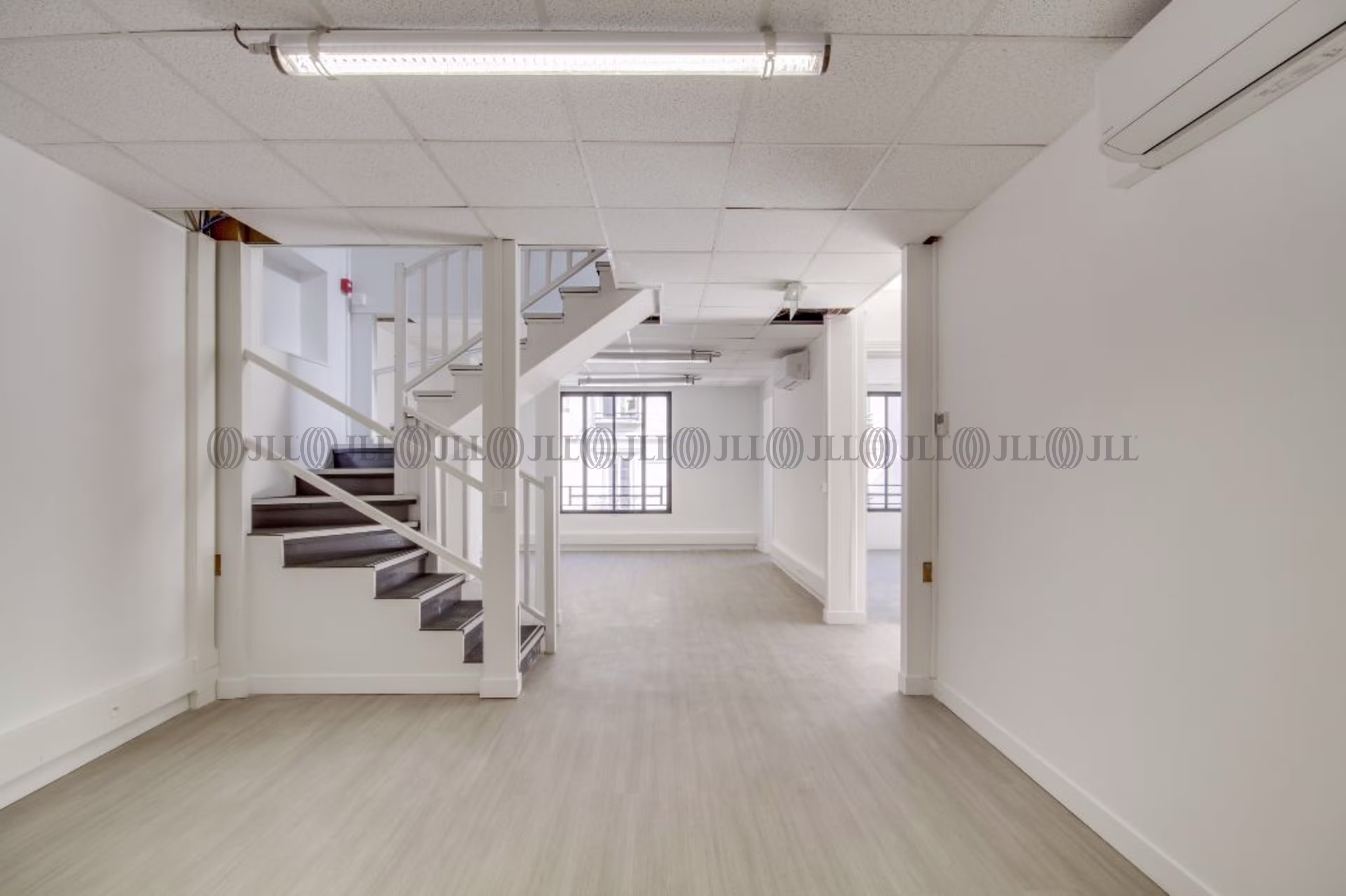 31 AVENUE LEON GAMBETTA