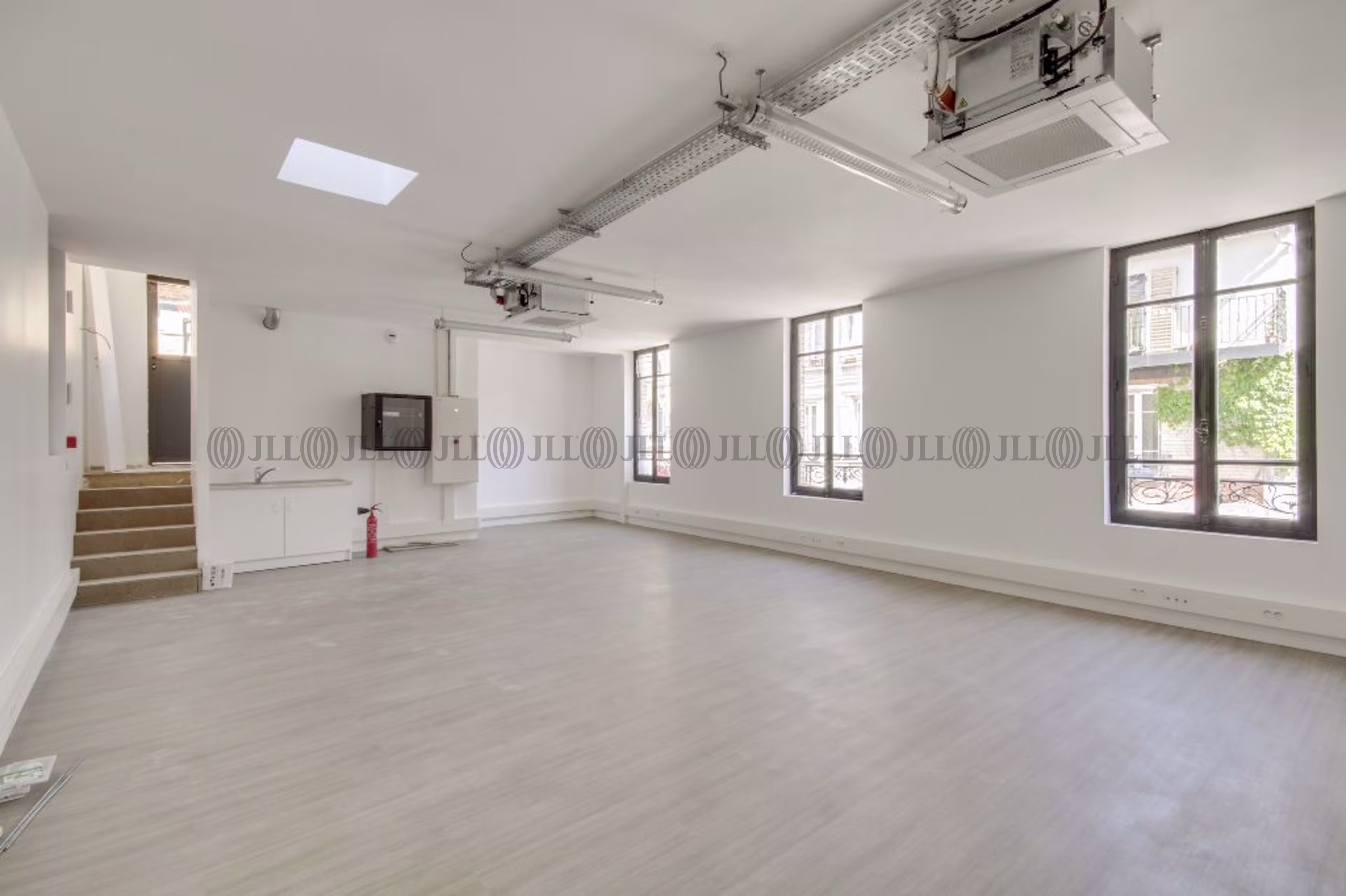 31 AVENUE LEON GAMBETTA