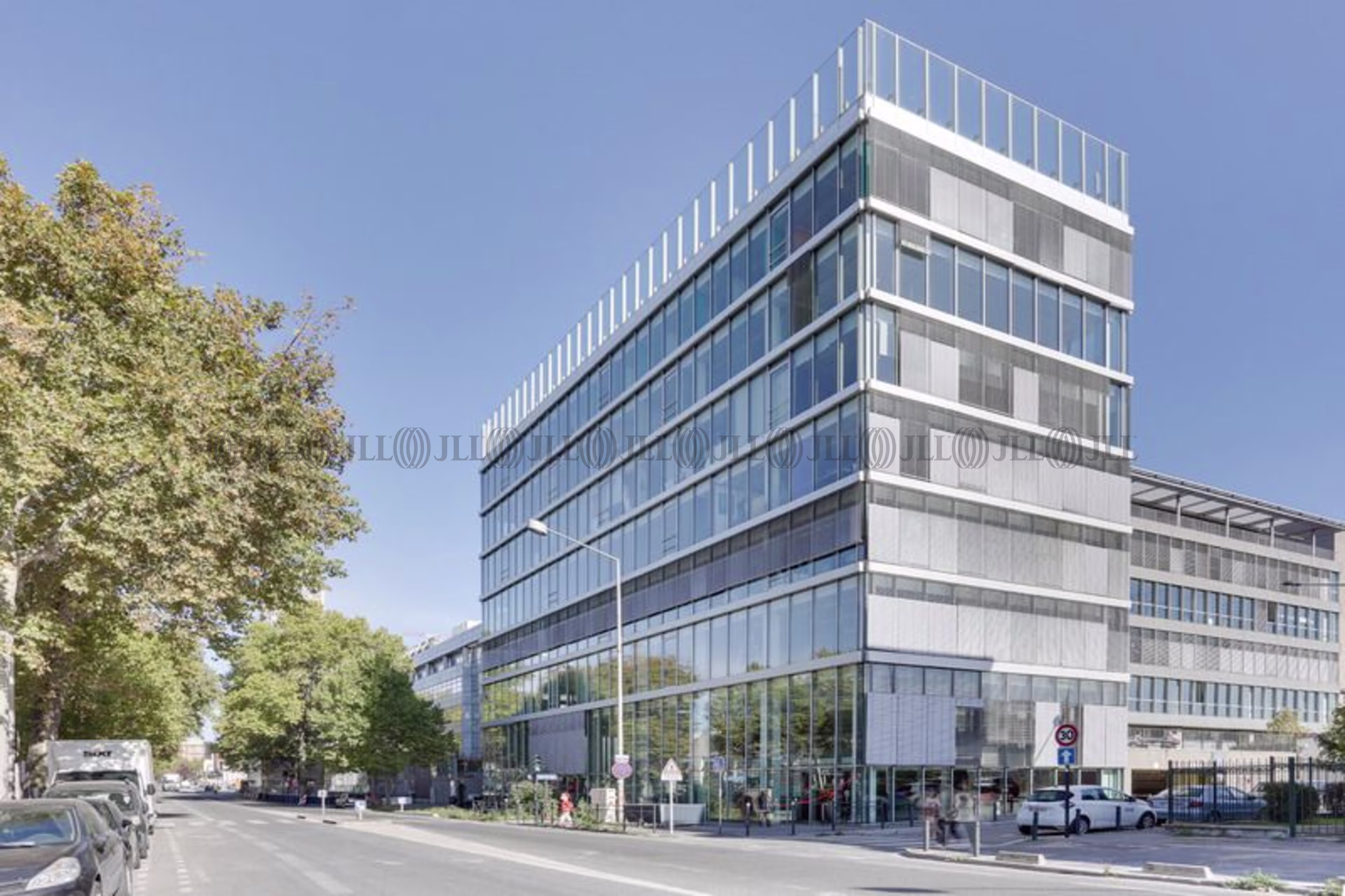 53 BOULEVARD ORNANO