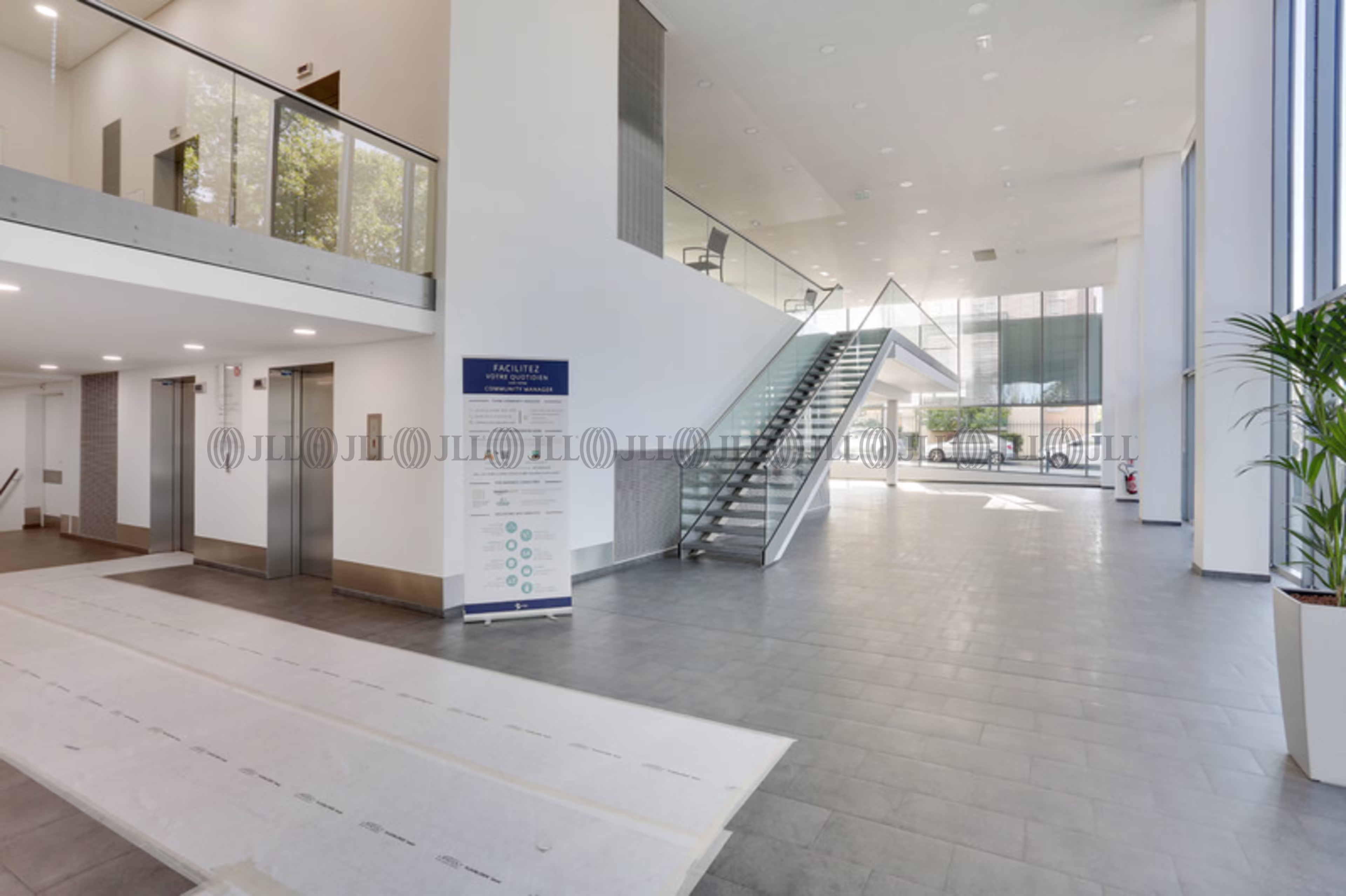 53 BOULEVARD ORNANO