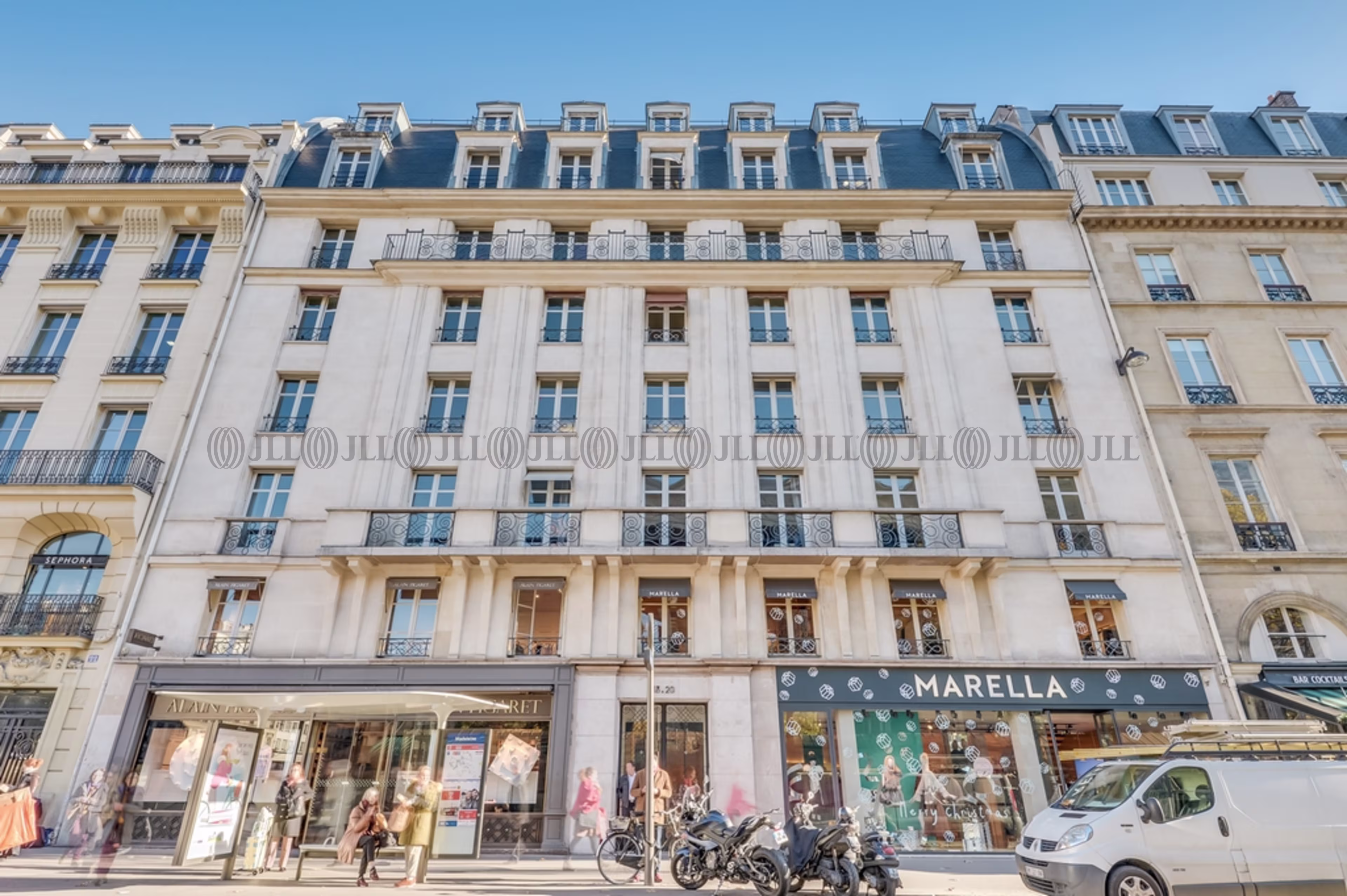 18-20 PLACE DE LA MADELEINE