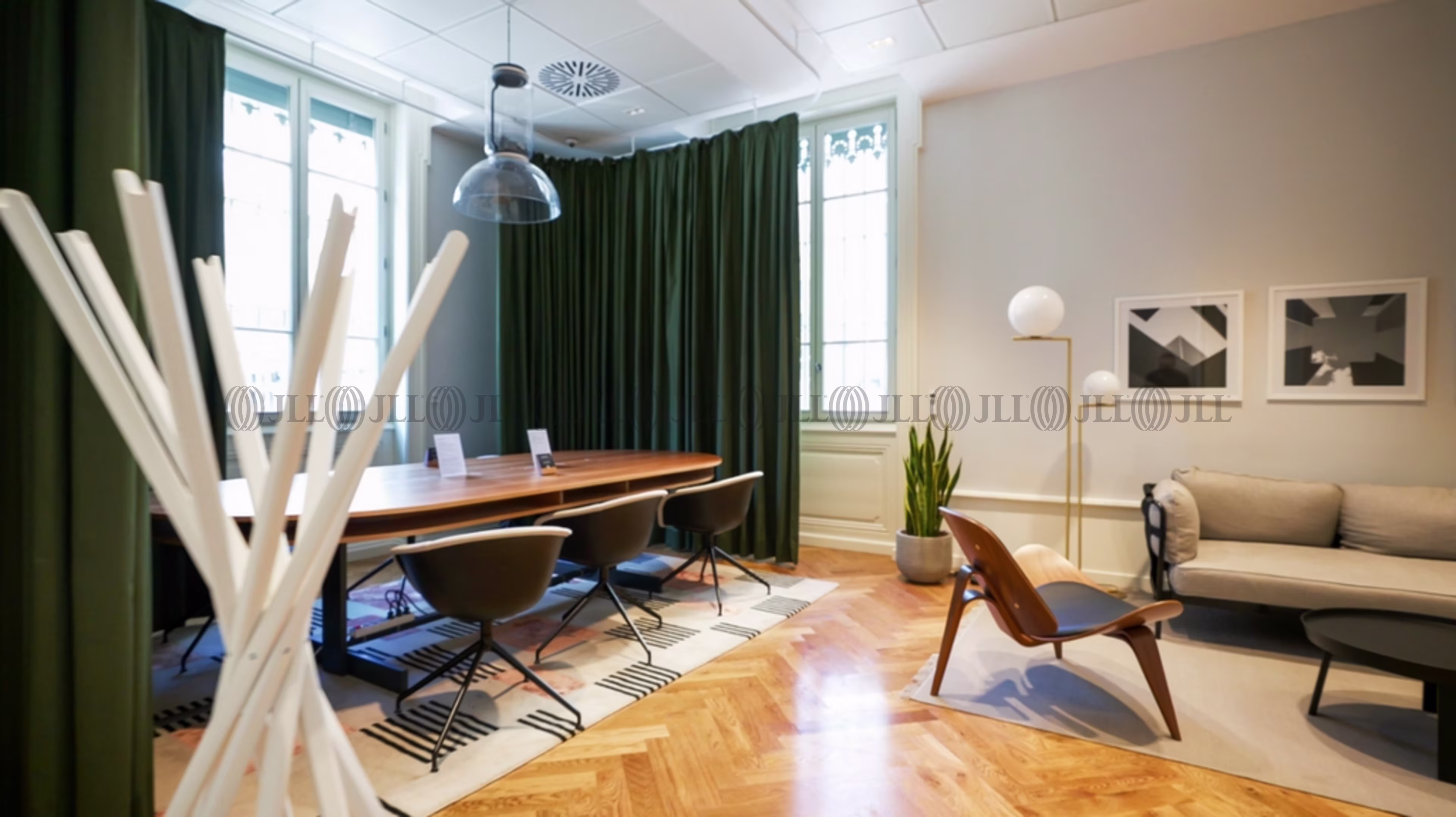 185 AVENUE CHARLES DE GAULLE
