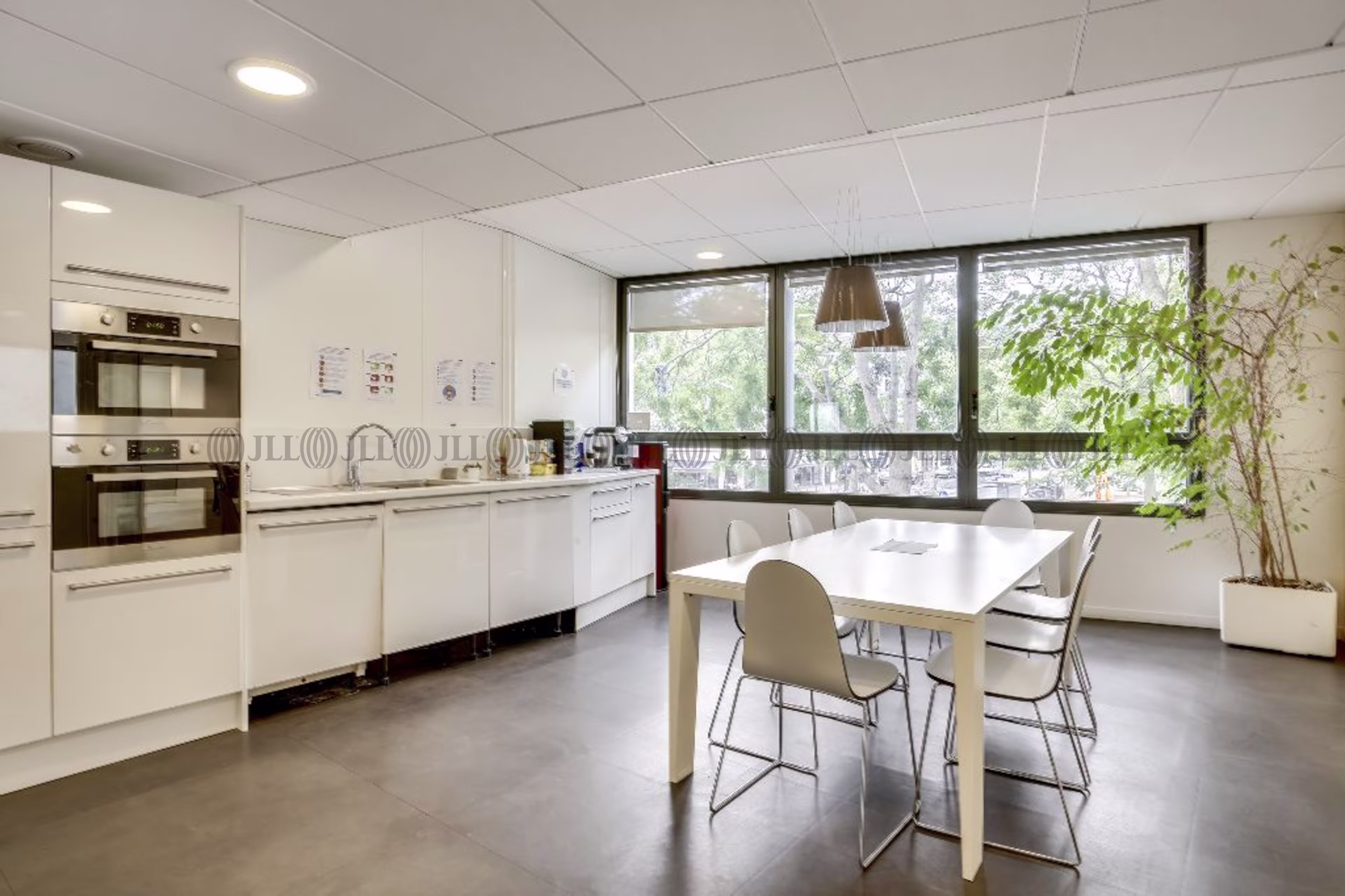 45 AVENUE PAUL DOUMER