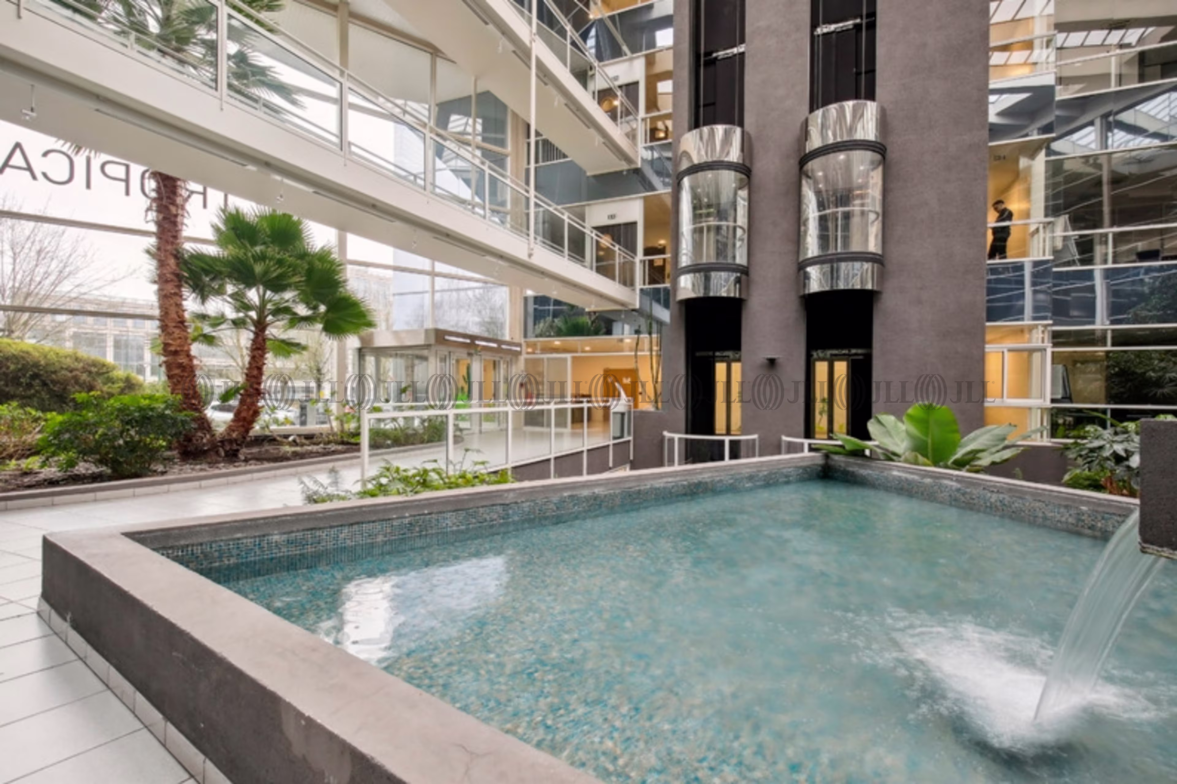 18 PLACE DES NYMPHEAS