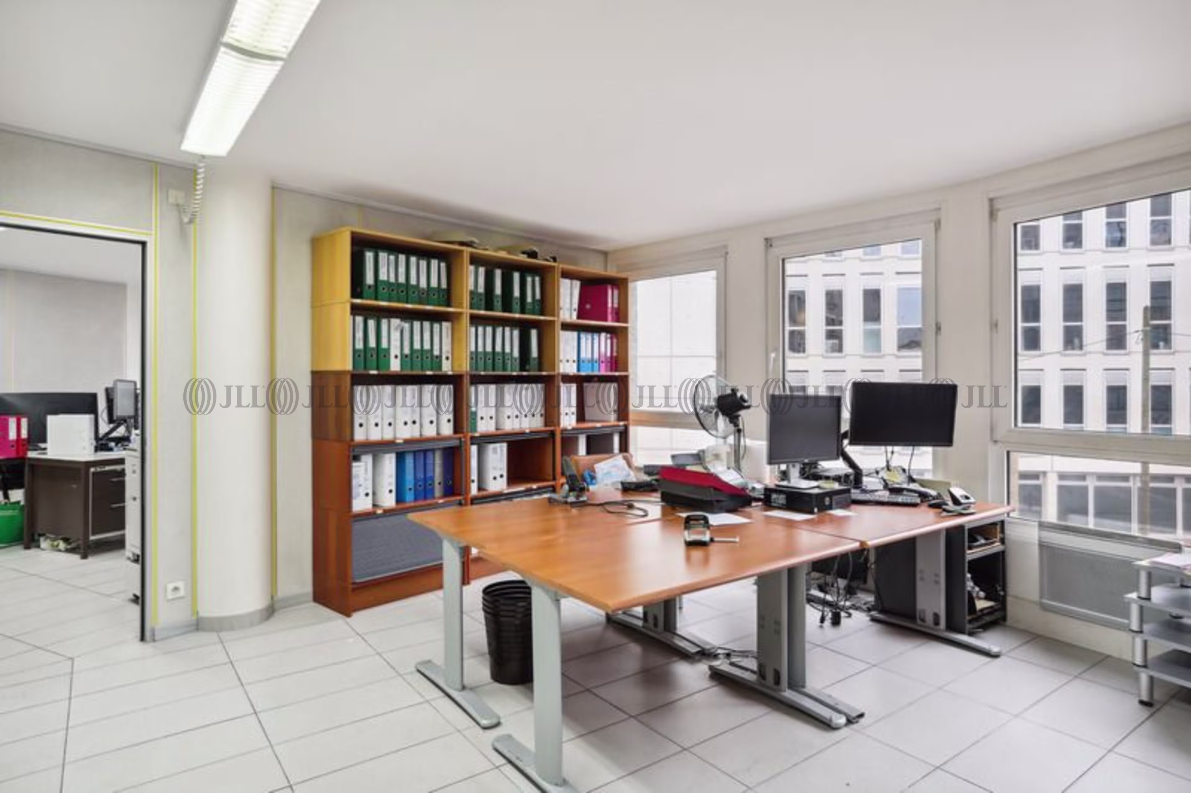 6-8 RUE GASTON LAURIAU