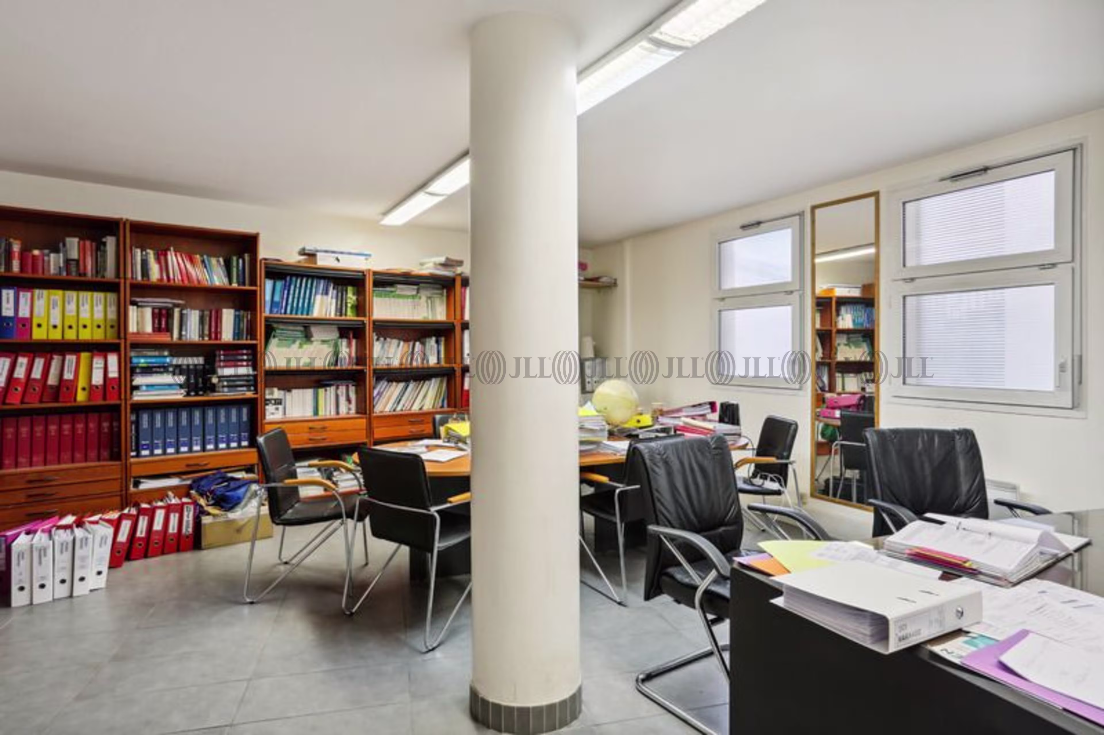 6-8 RUE GASTON LAURIAU
