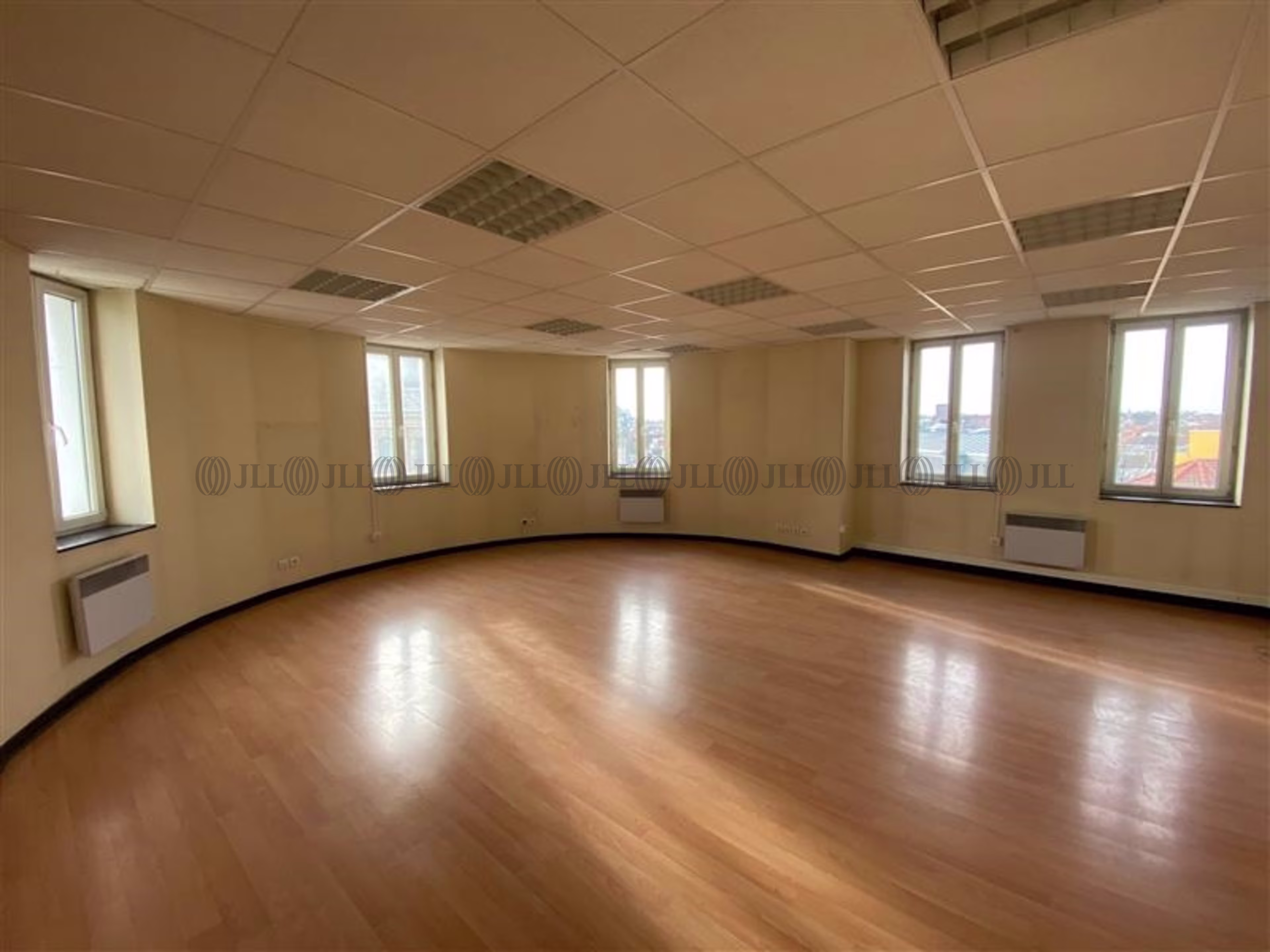 2 AVENUE JEAN LEBAS
