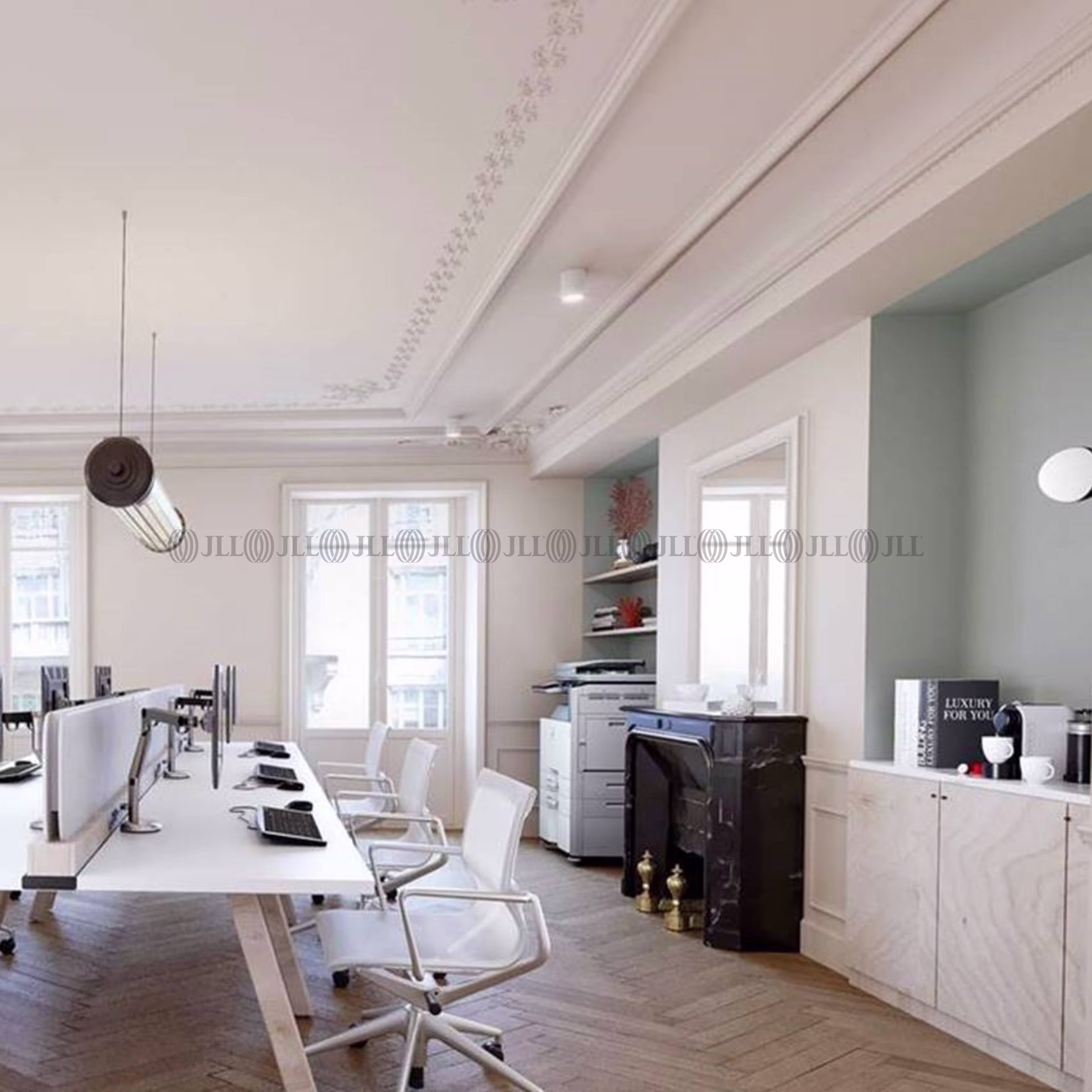 8 AVENUE PERCIER