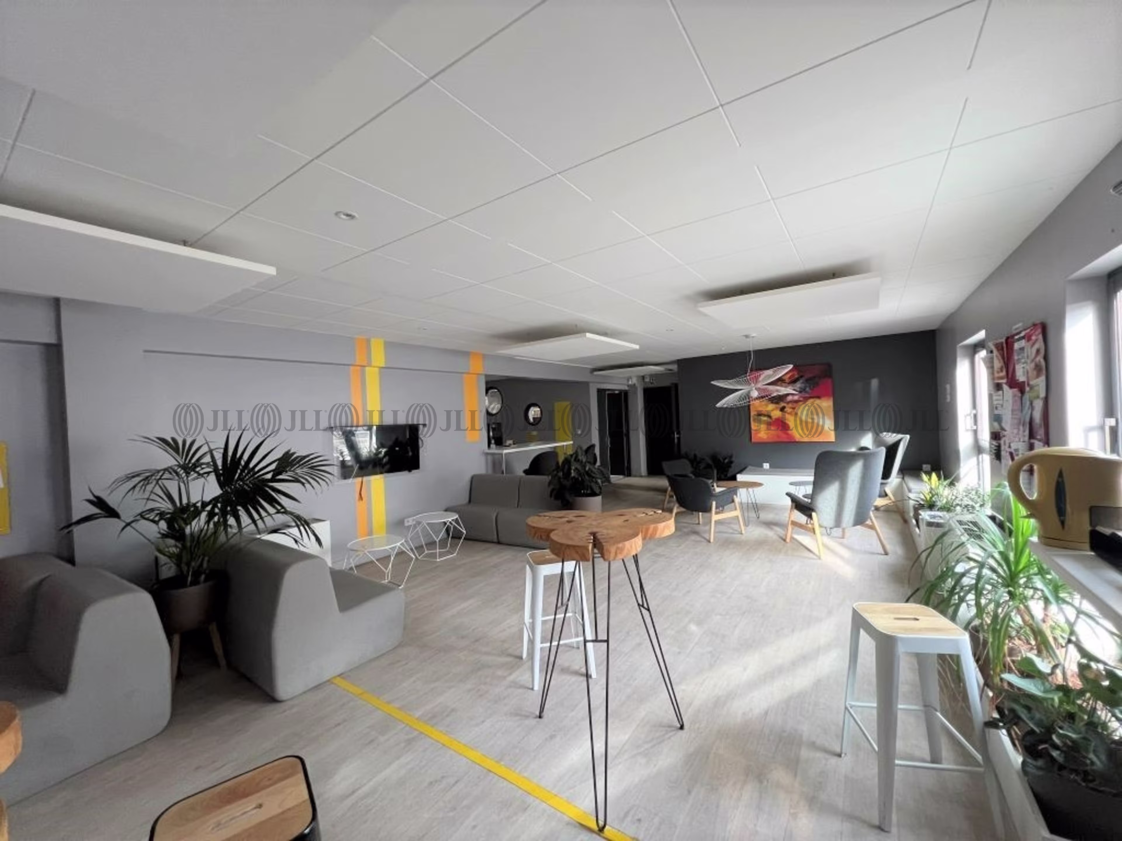 11 RUE JEAN ELYSEE DUPUY