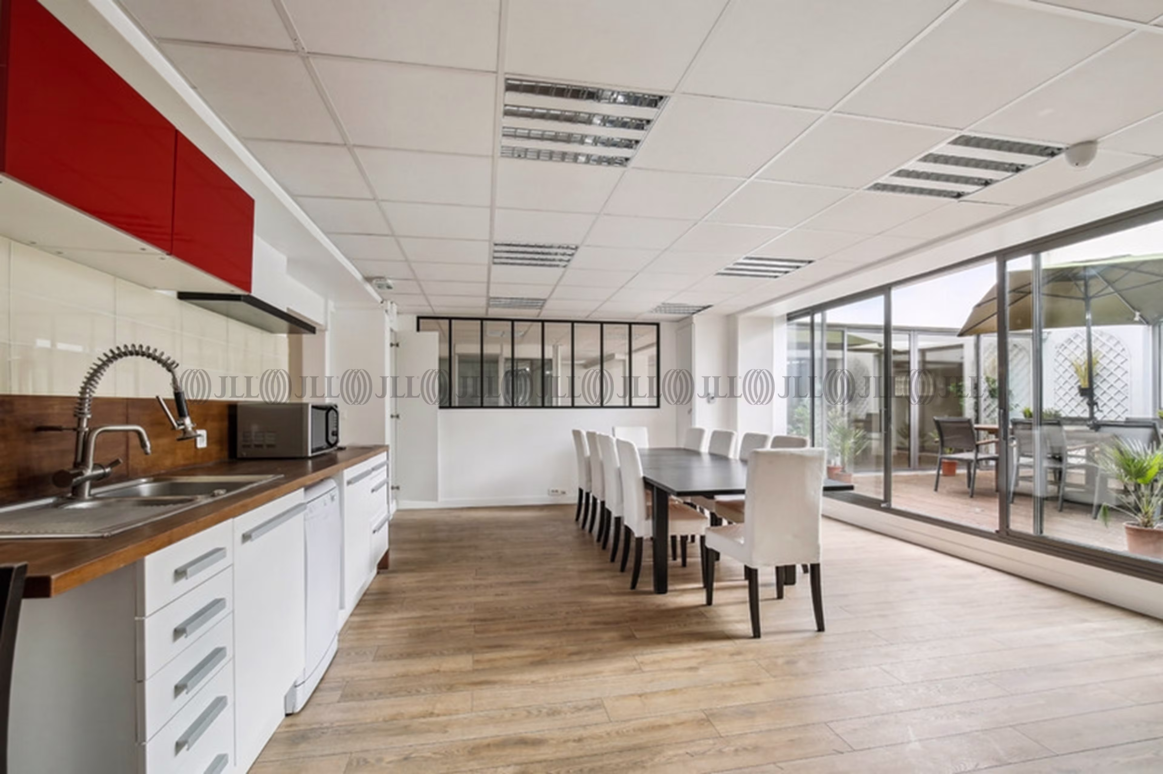 10 RUE ROUGET DE LISLE