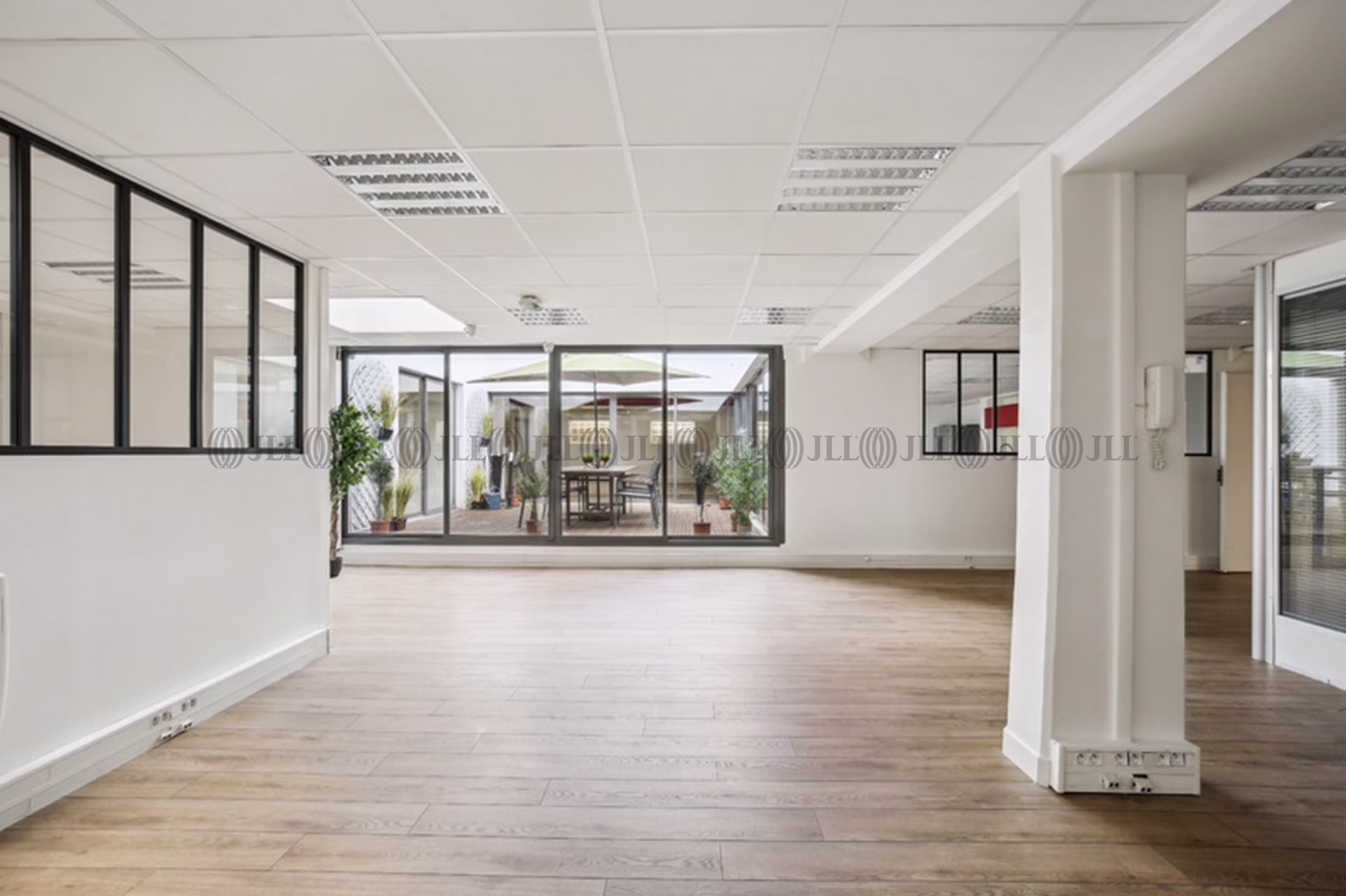 10 RUE ROUGET DE LISLE