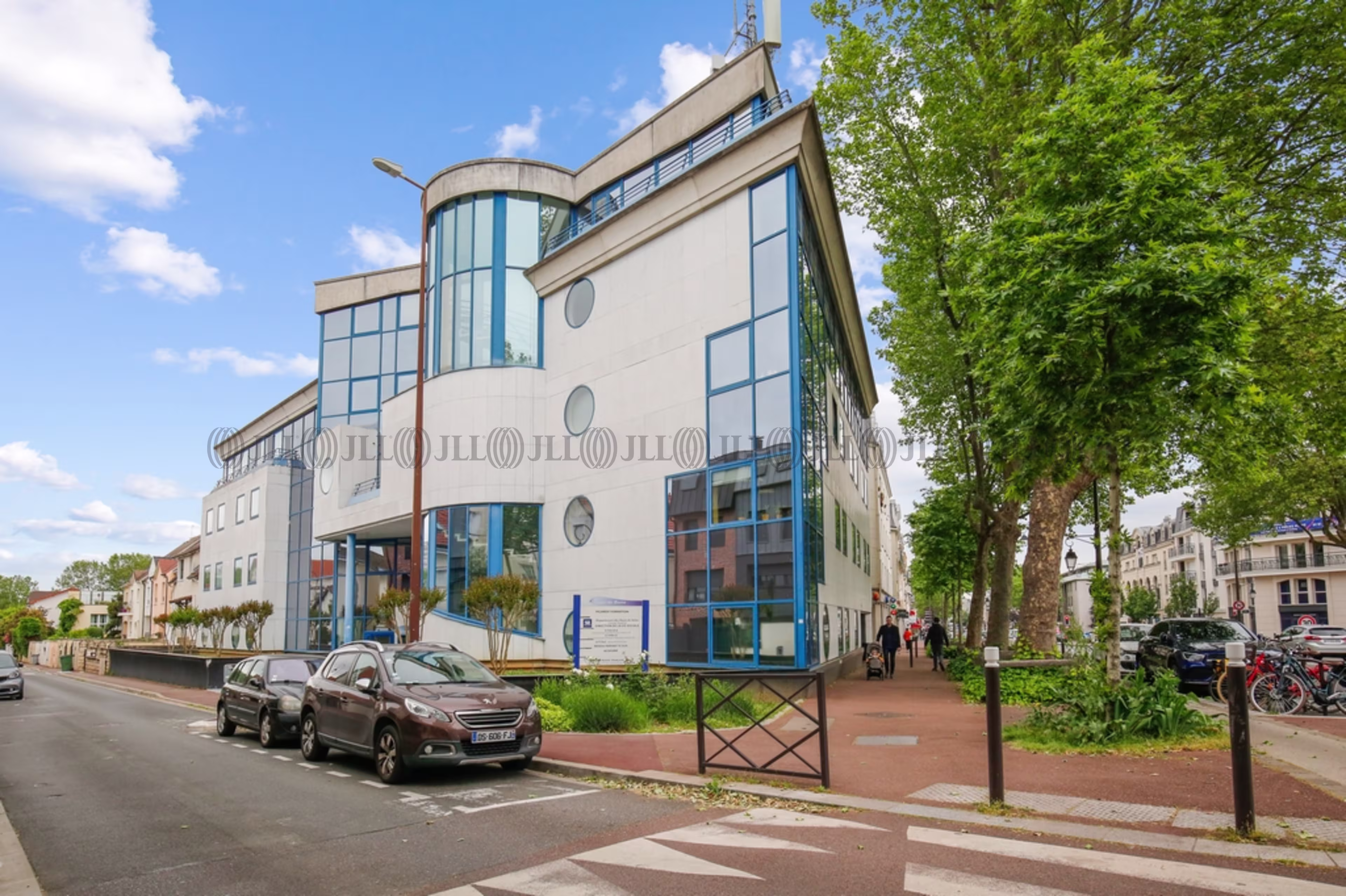 2-4 RUE DE BONE