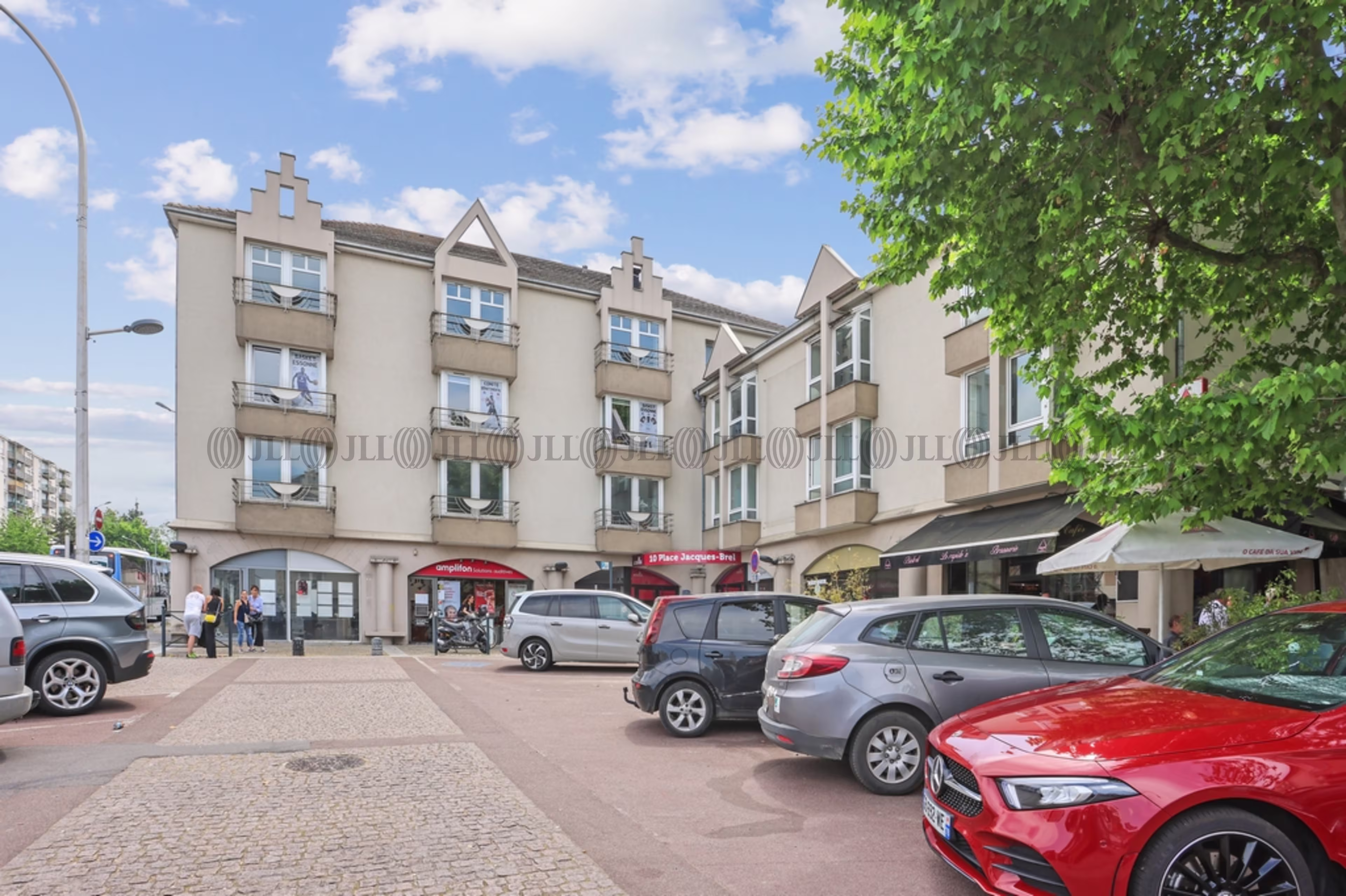 9 PLACE JACQUES BREL