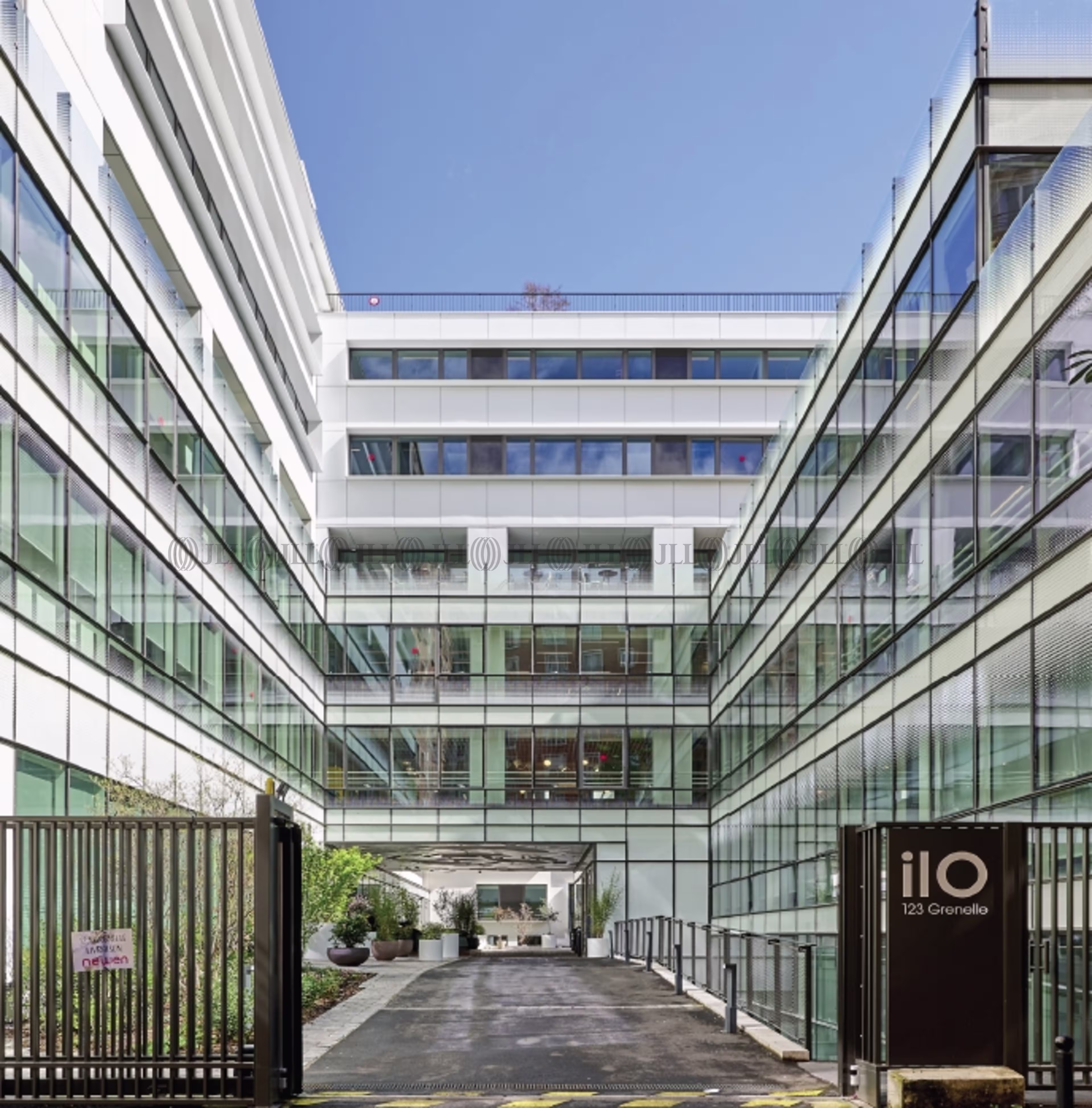 123 BOULEVARD DE GRENELLE