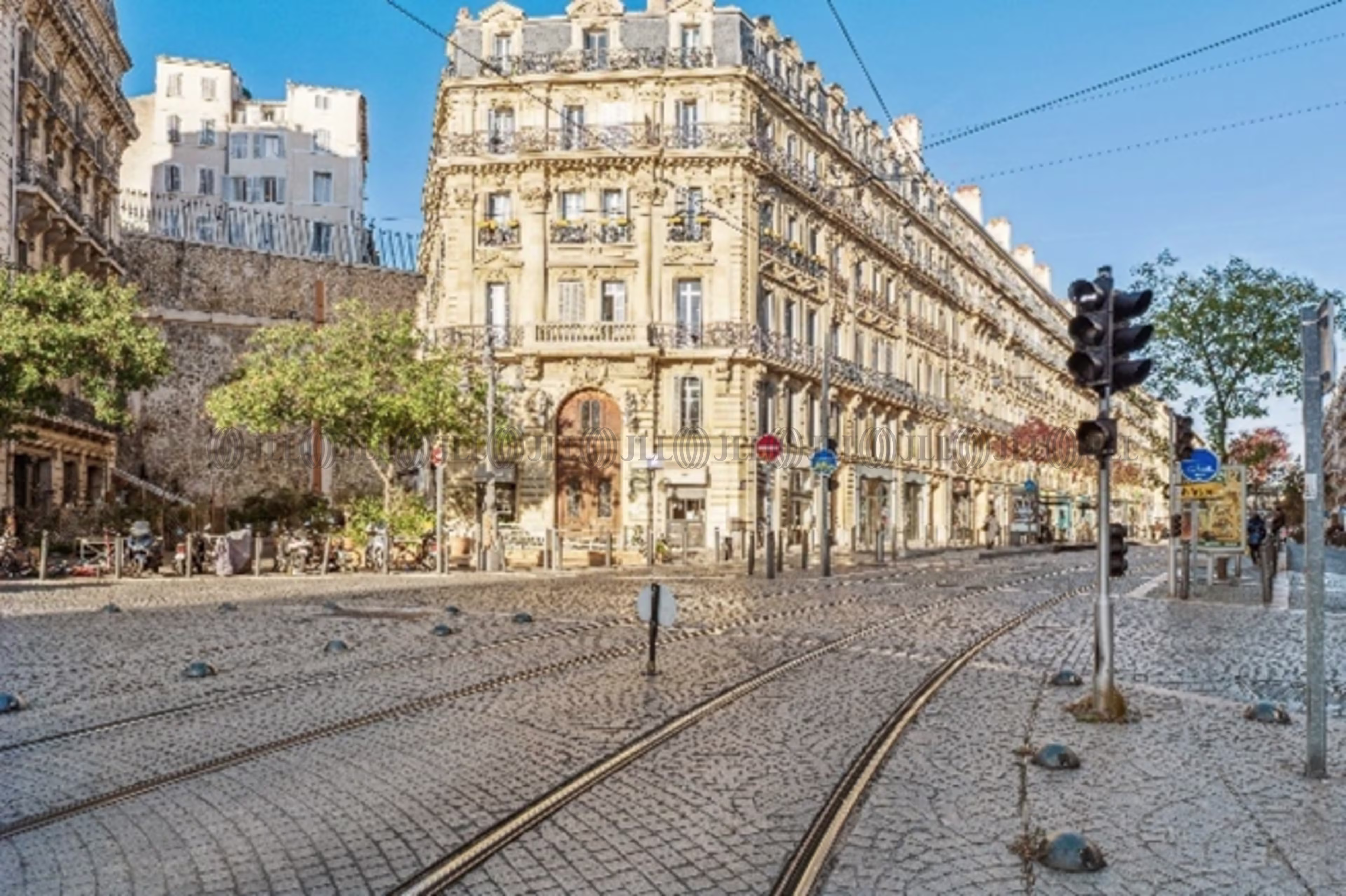  RUE DE LA REPUBLIQUE