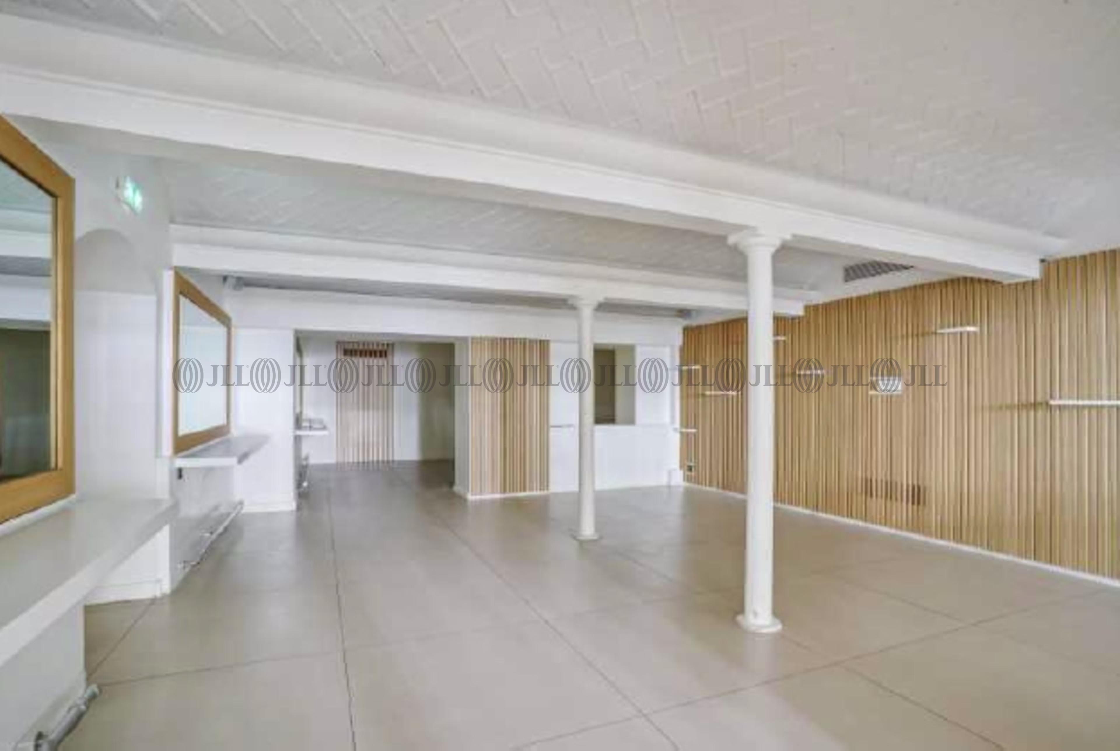 47BIS-49 AVENUE HOCHE
