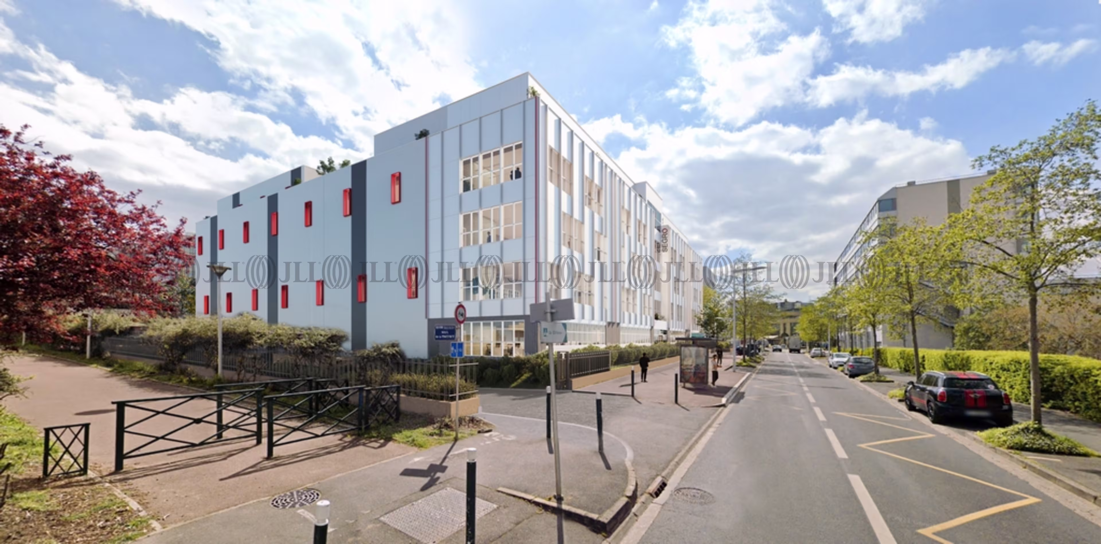 23-31 AVENUE DES CHAMPS PIERREUX