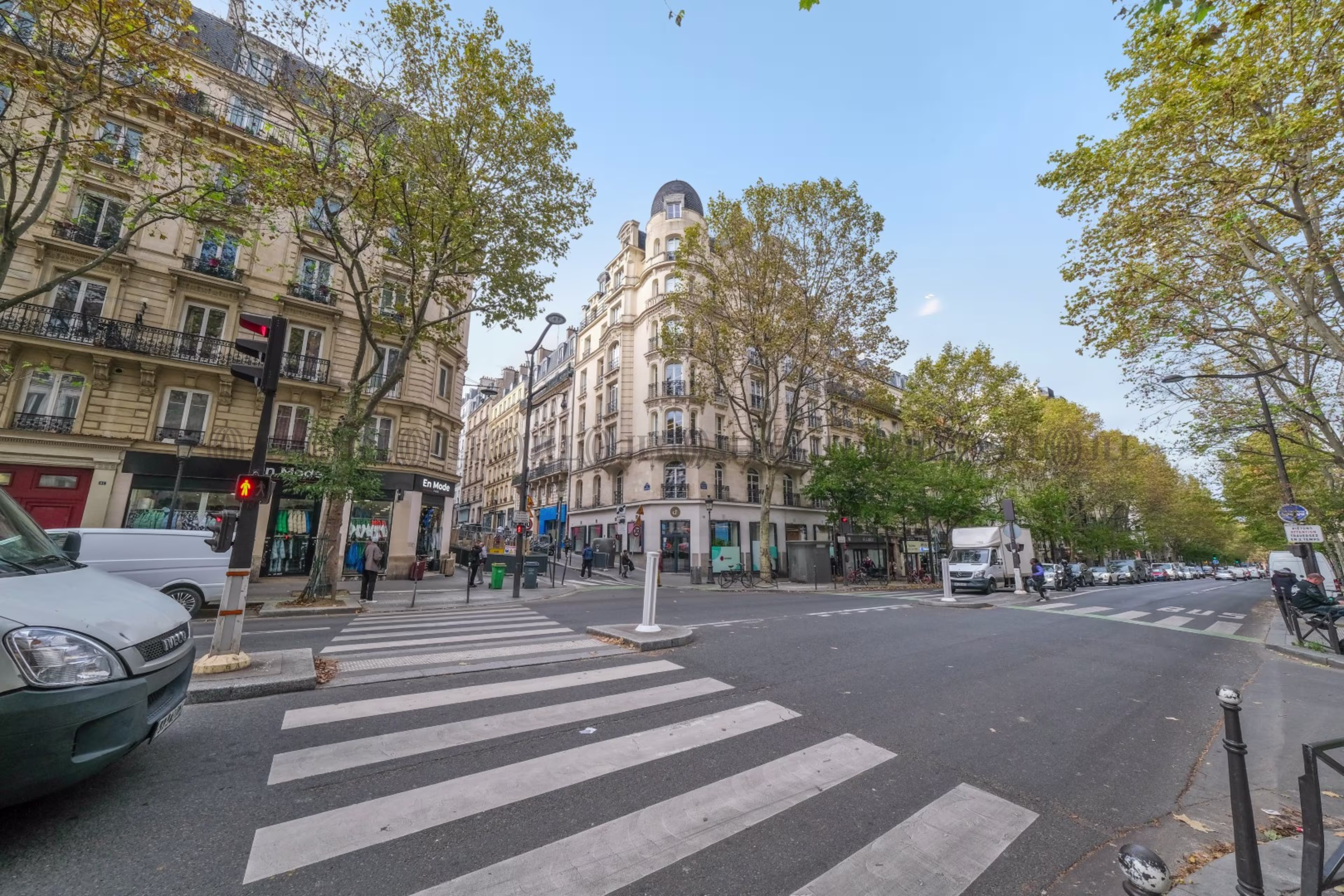 43 BOULEVARD BARBES