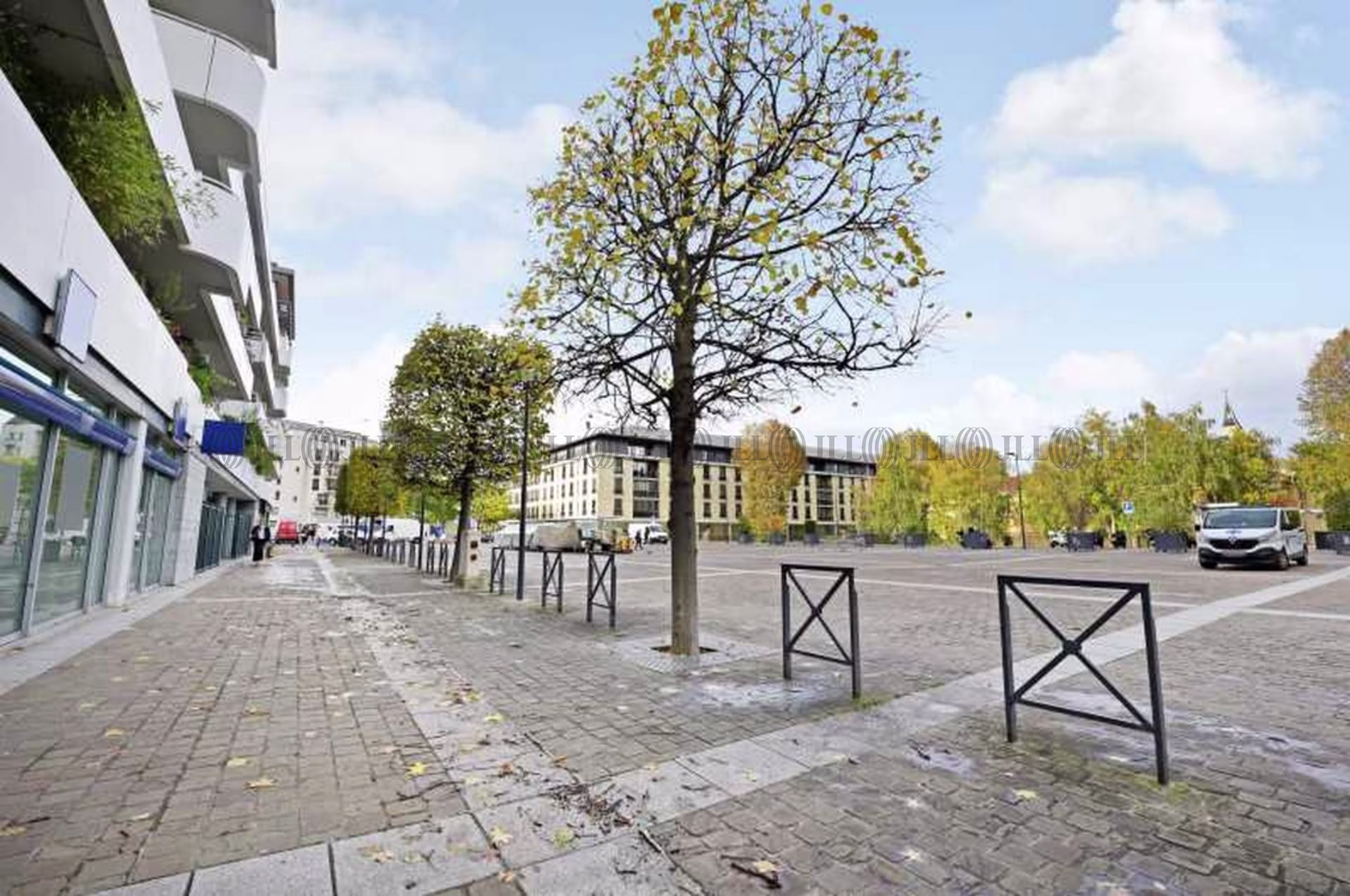 3-5 PARVIS CORENTIN CELTON
